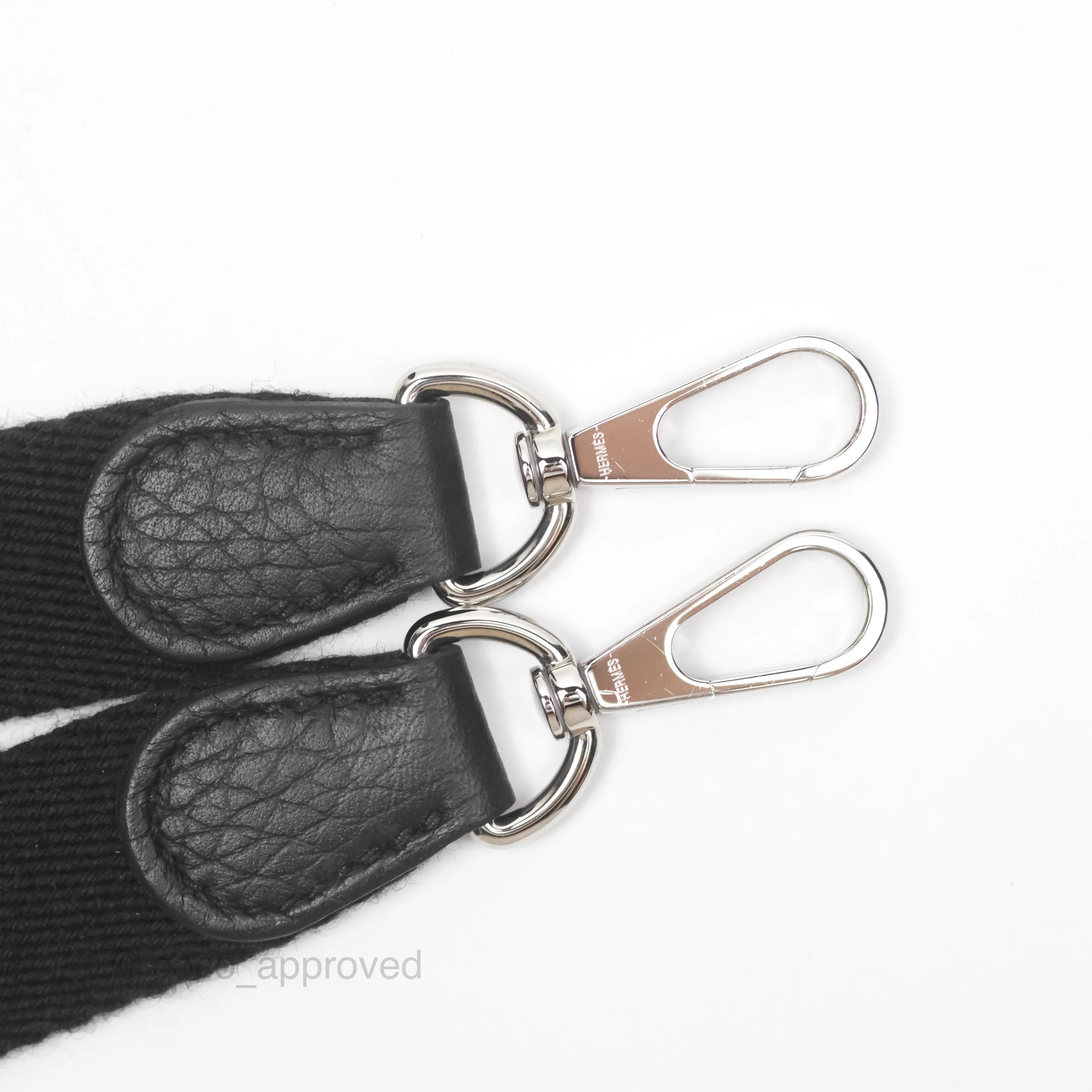 Herms Mini Evelyne 16 Noir 89 Clemence Palladium Hardware