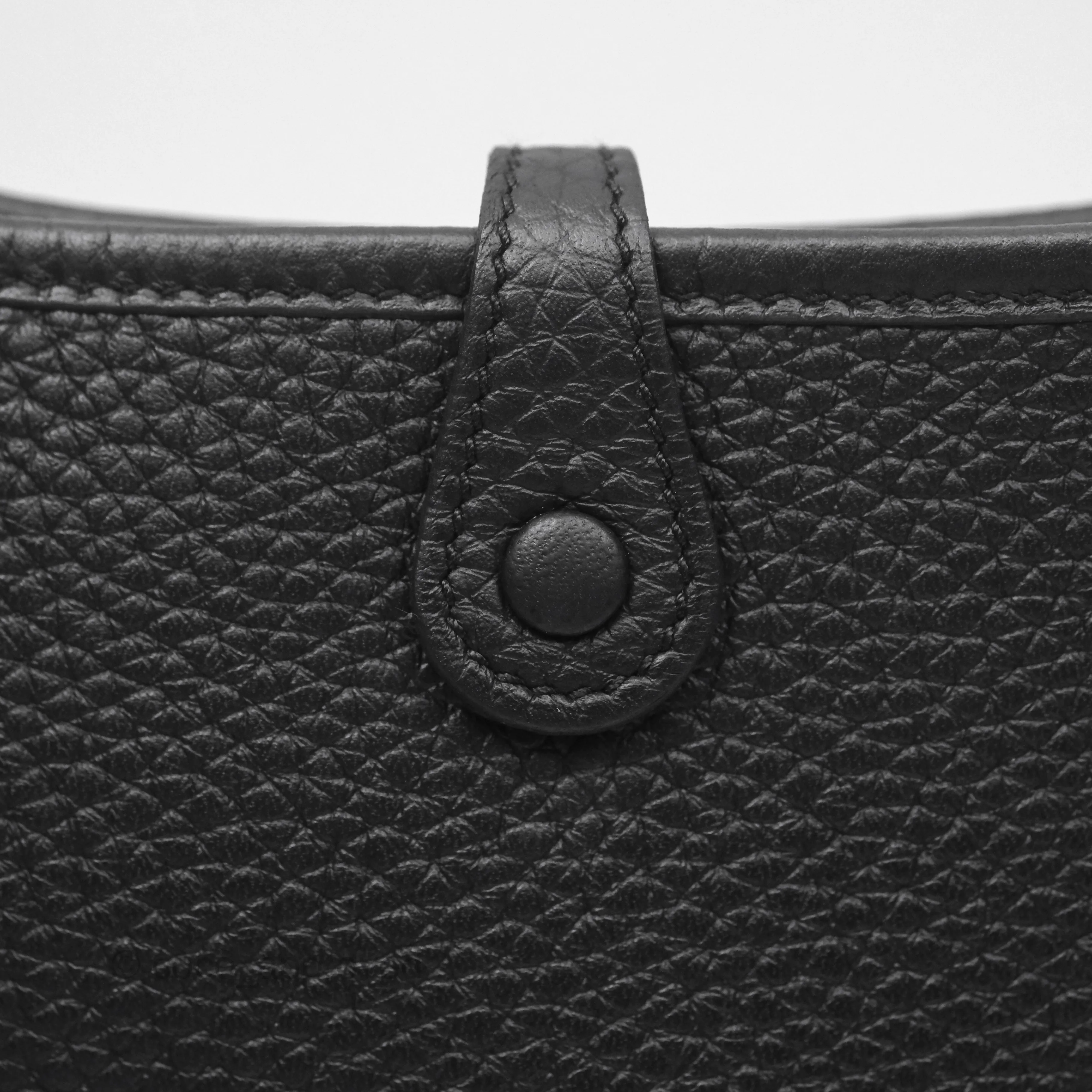 Herms Mini Evelyne 16 Noir 89 Clemence Palladium Hardware