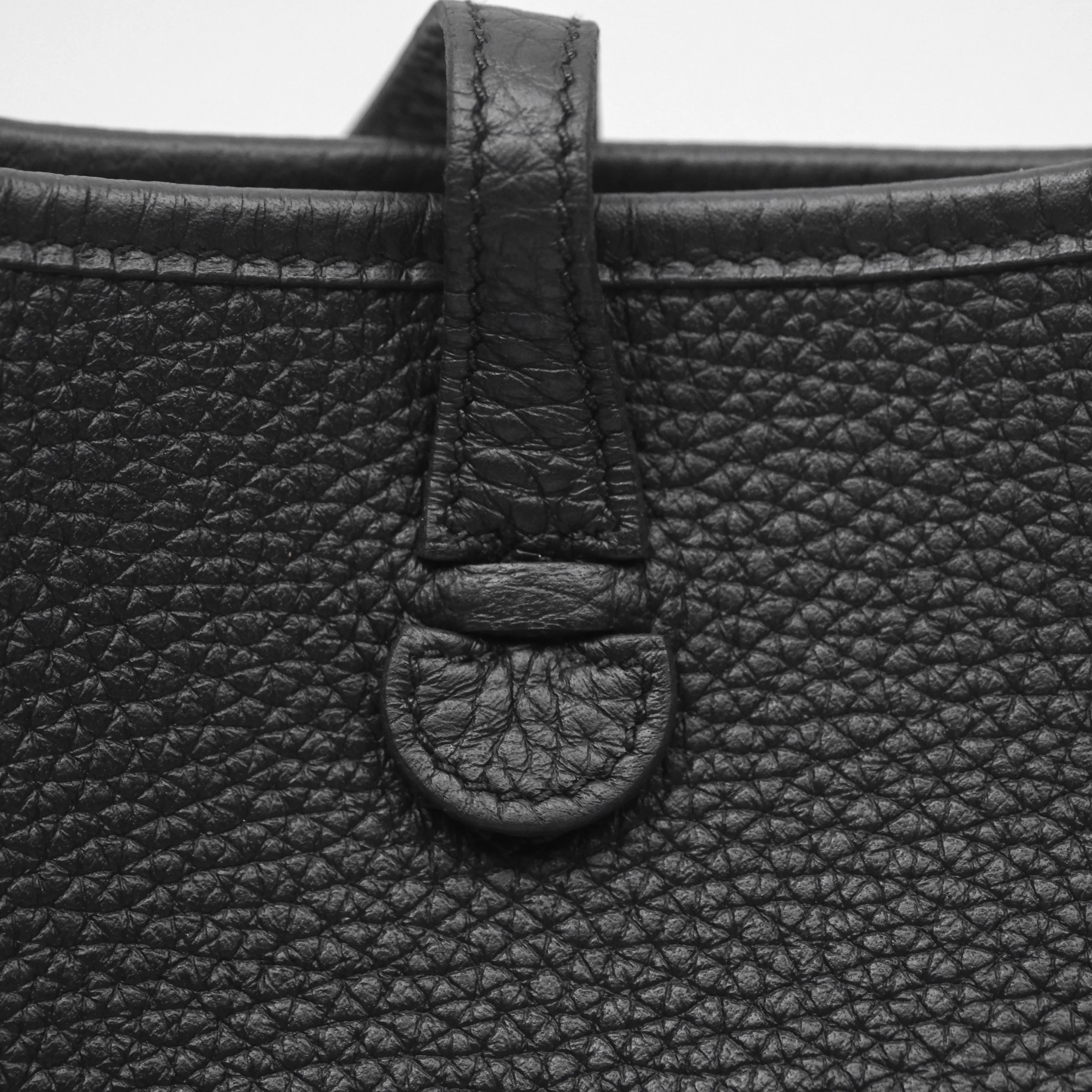Herms Mini Evelyne 16 Noir 89 Clemence Palladium Hardware