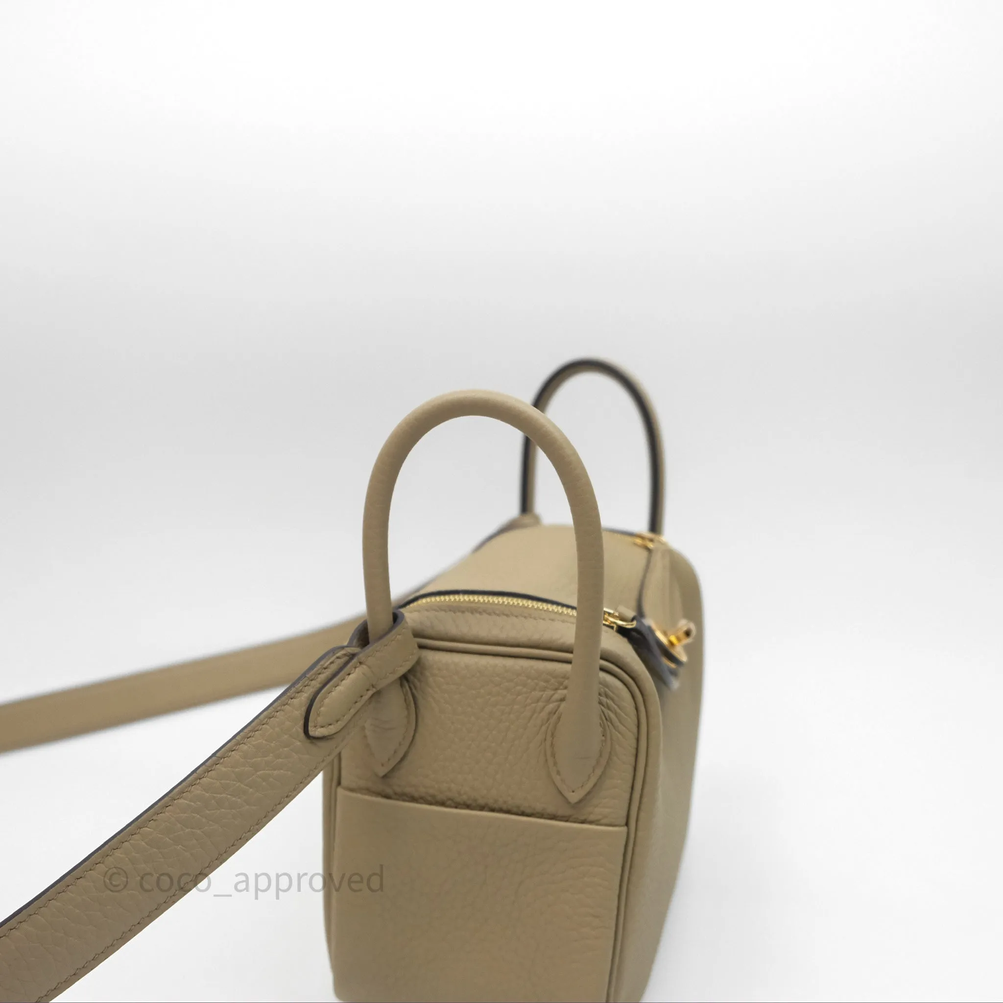 Herms Mini Lindy 20 Beige Marfa 8Q Clemence Gold Hardware