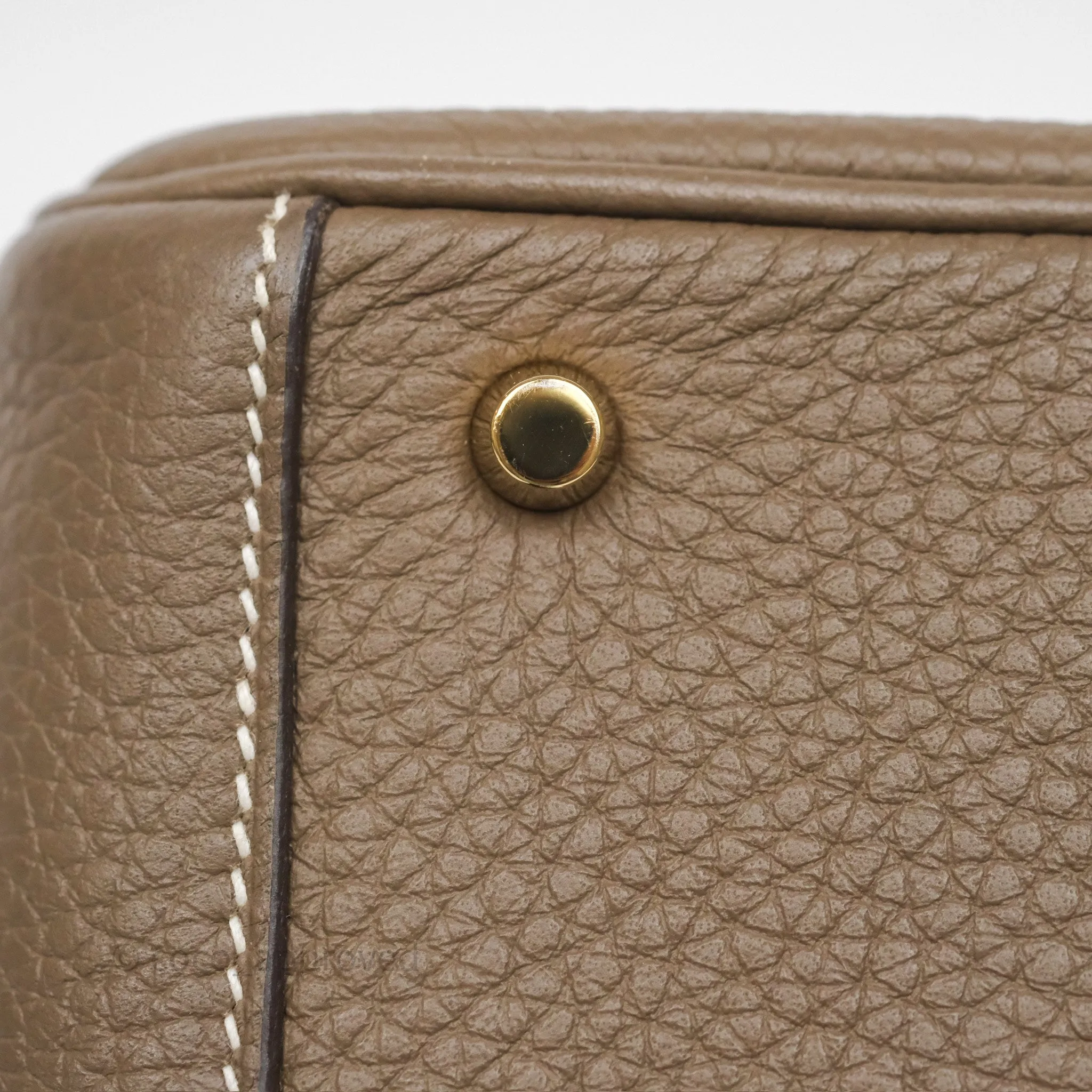 Herms Mini Lindy 20 Etoupe 18 Clemence Gold Hardware