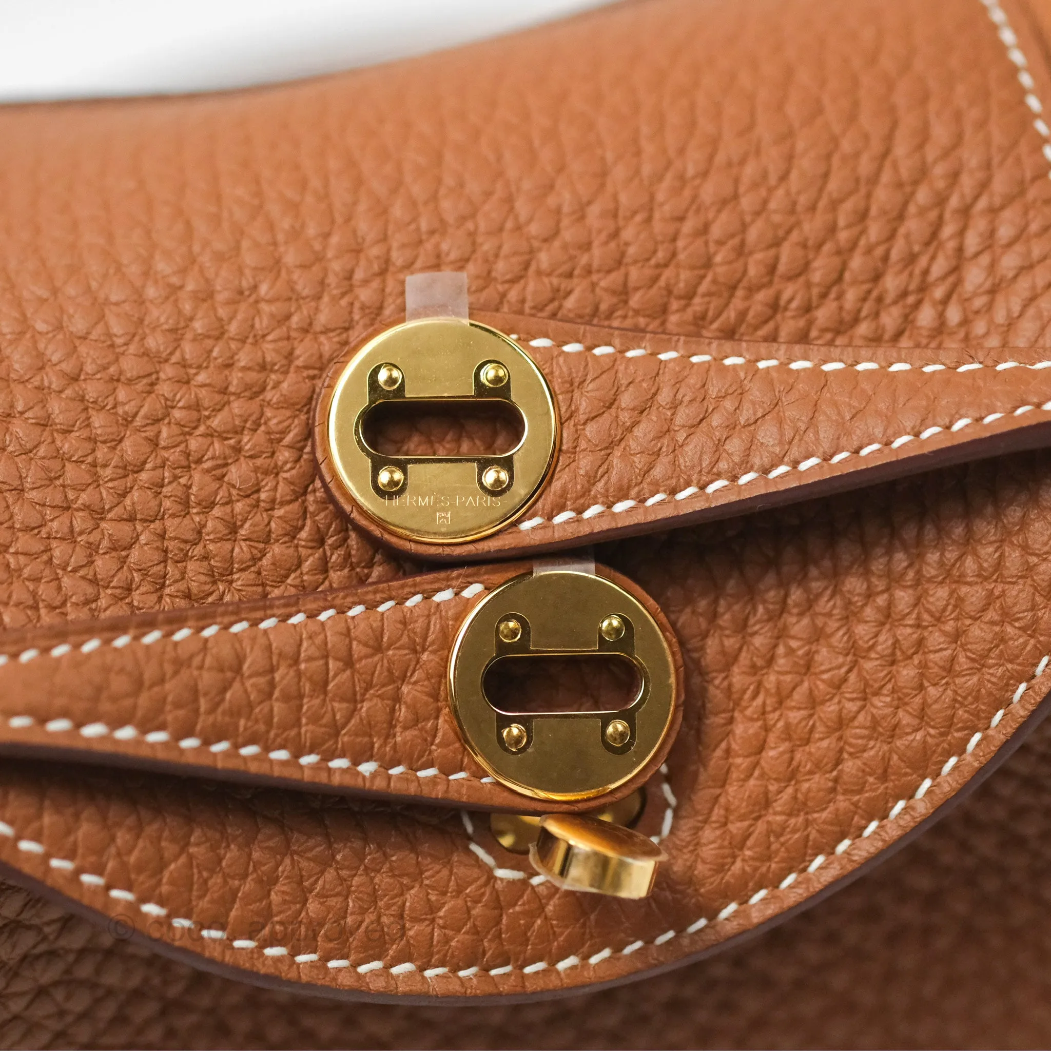 Herms Mini Lindy 20 Gold Clemence Gold Hardware