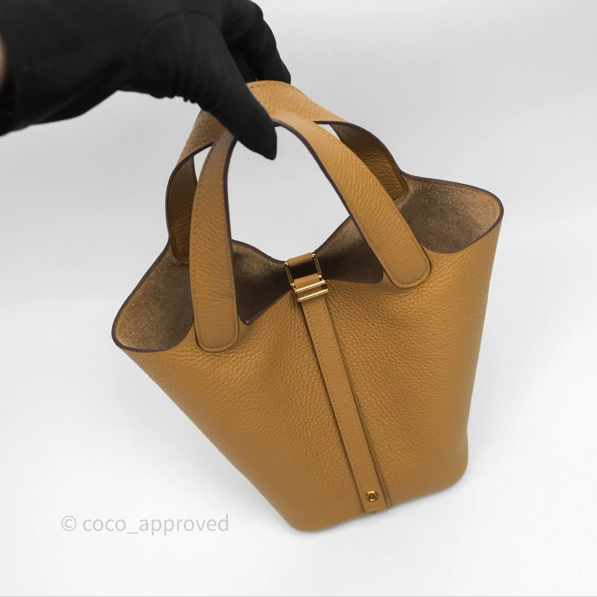 Herms Picotin Lock 18 Biscuit 48 Clemence Gold Hardware