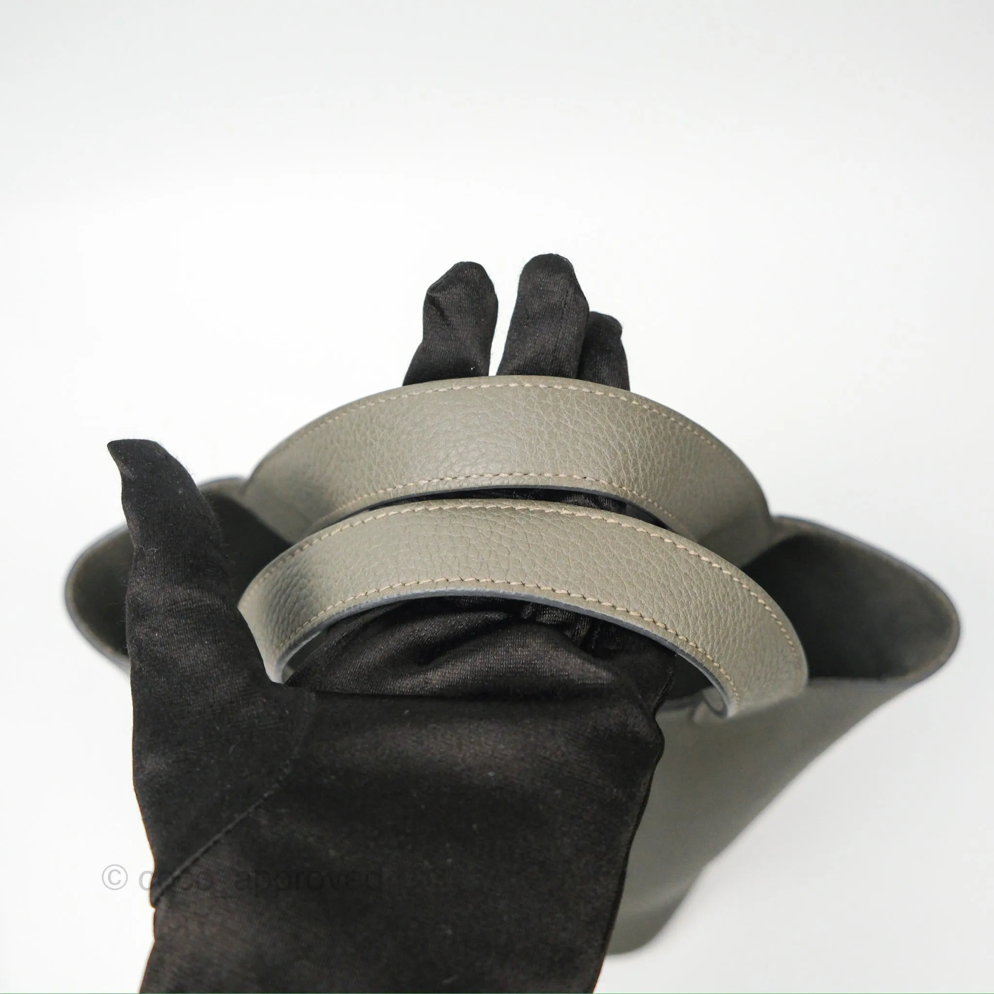 Herms Picotin Lock 18 Gris Meyer 0L Taurillon Clemence Gold Hardware