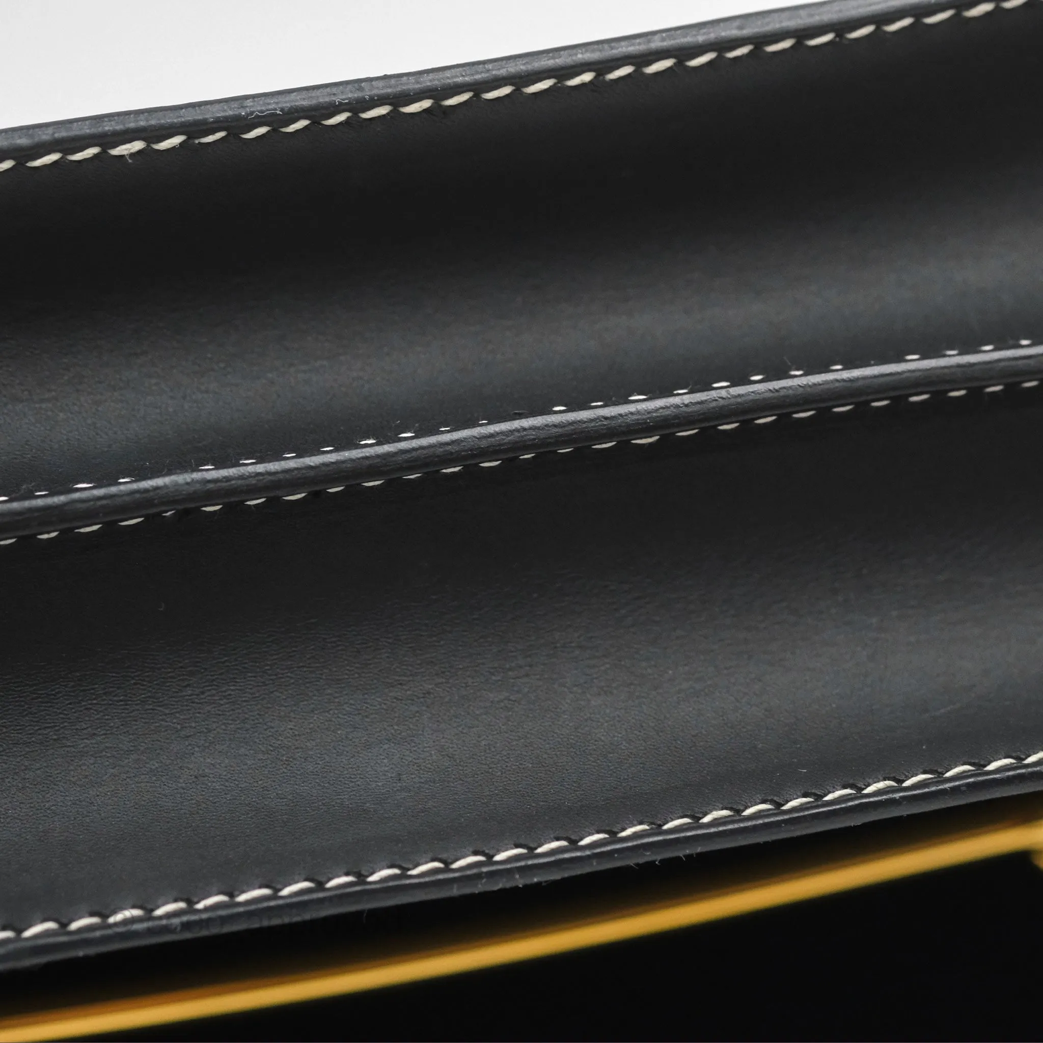 Herms Roulis 23 Noir 89 Sombrero Gold Hardware