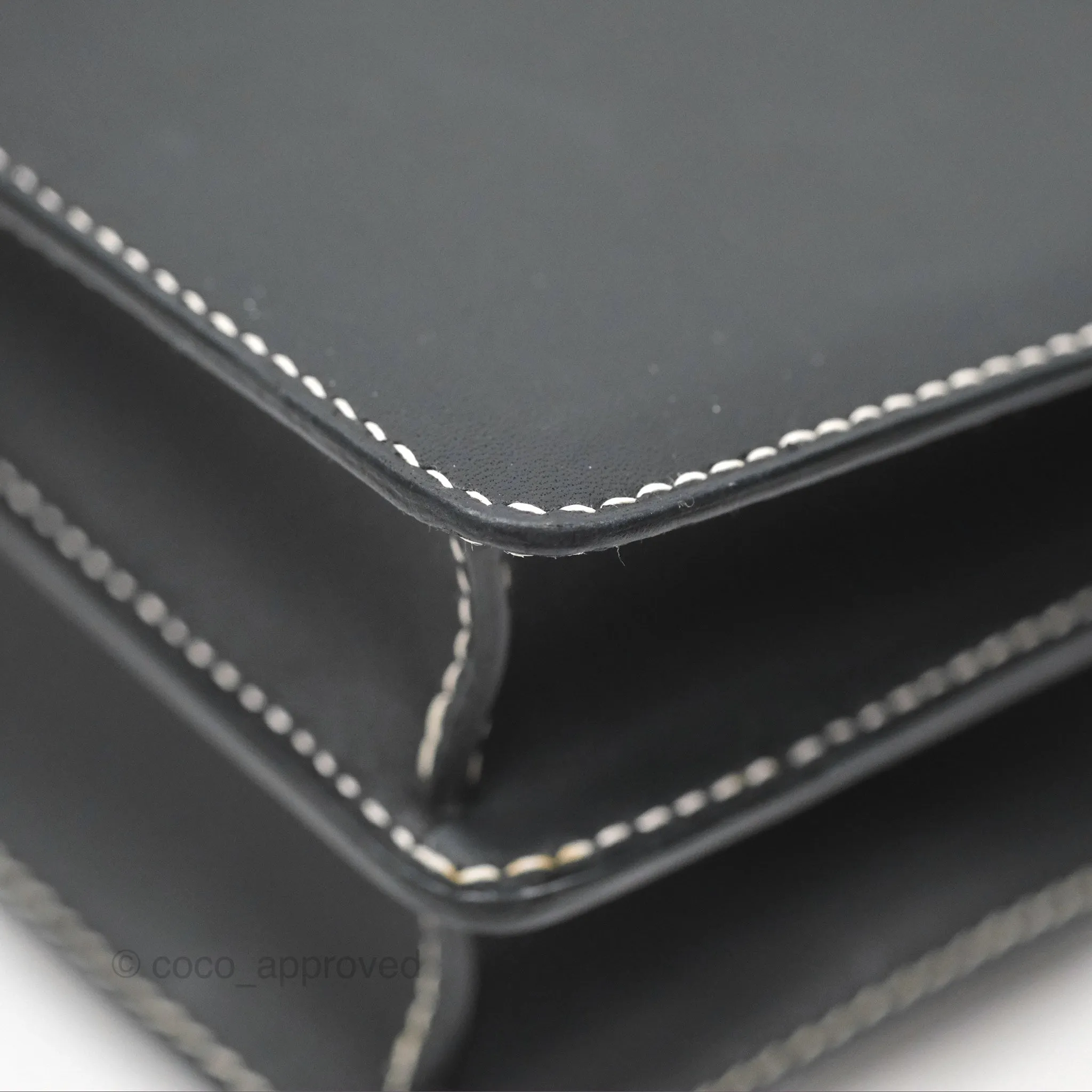 Herms Roulis 23 Noir 89 Sombrero Gold Hardware