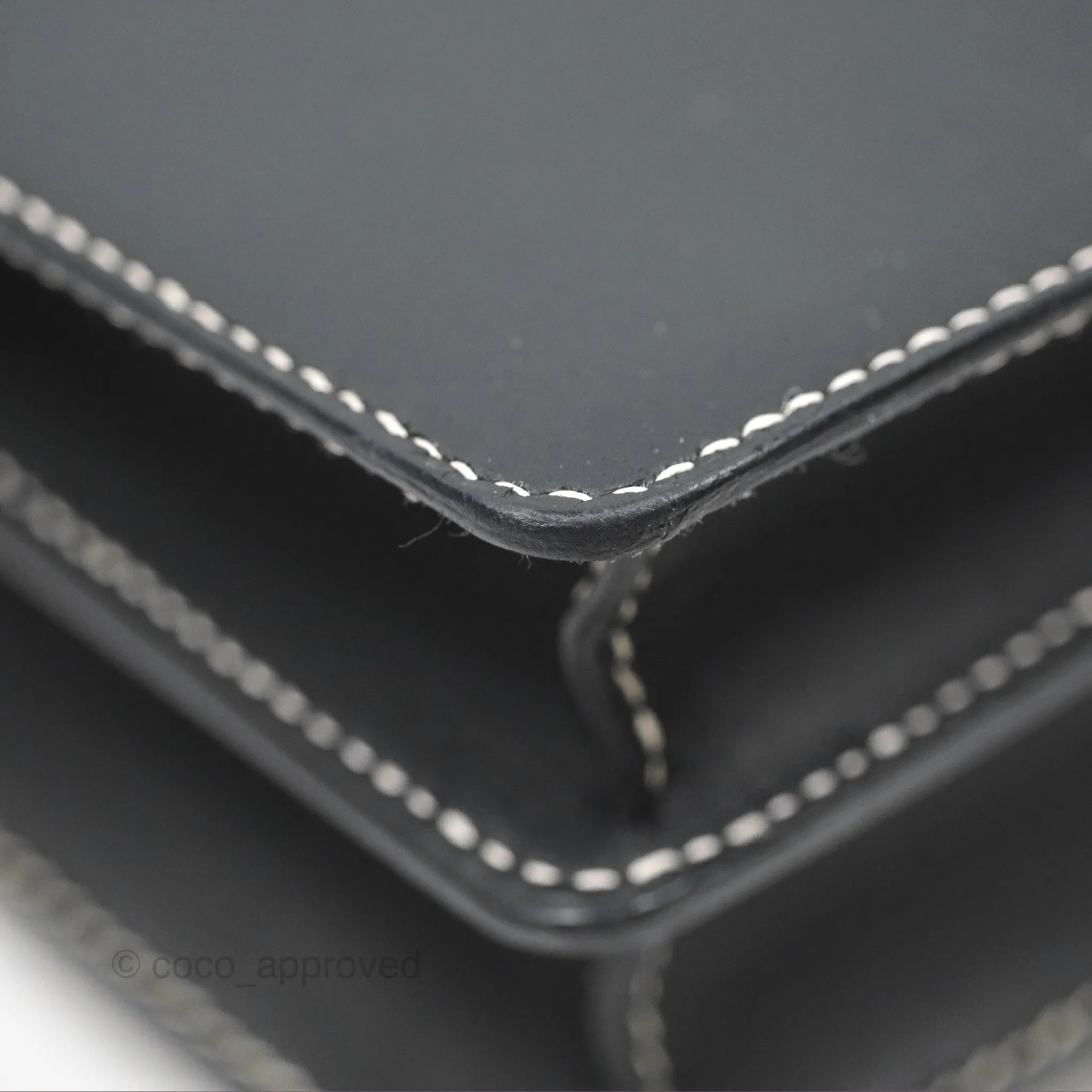 Herms Roulis 23 Noir 89 Sombrero Gold Hardware