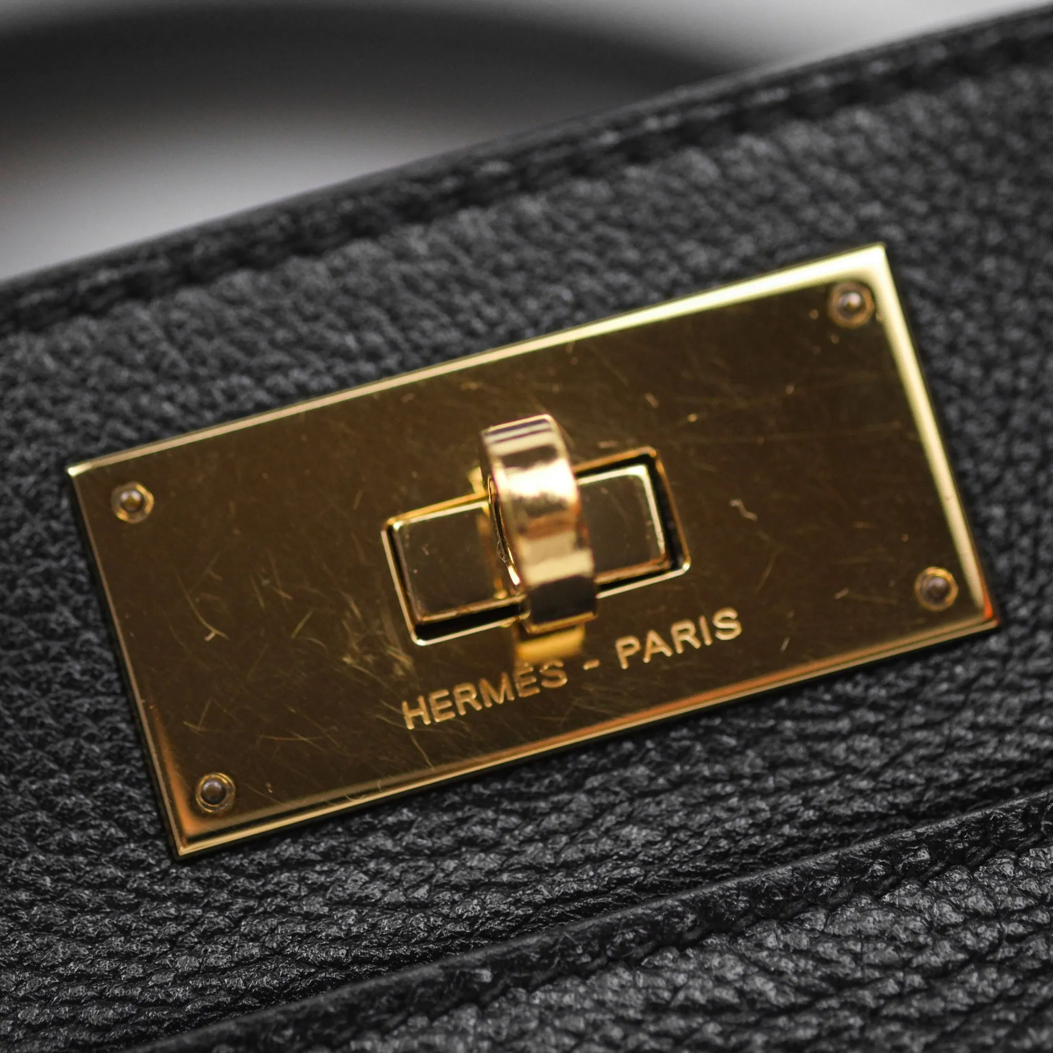 Herms ToolBox 26 Noir 89 Taurillon Novillo Gold Hardware