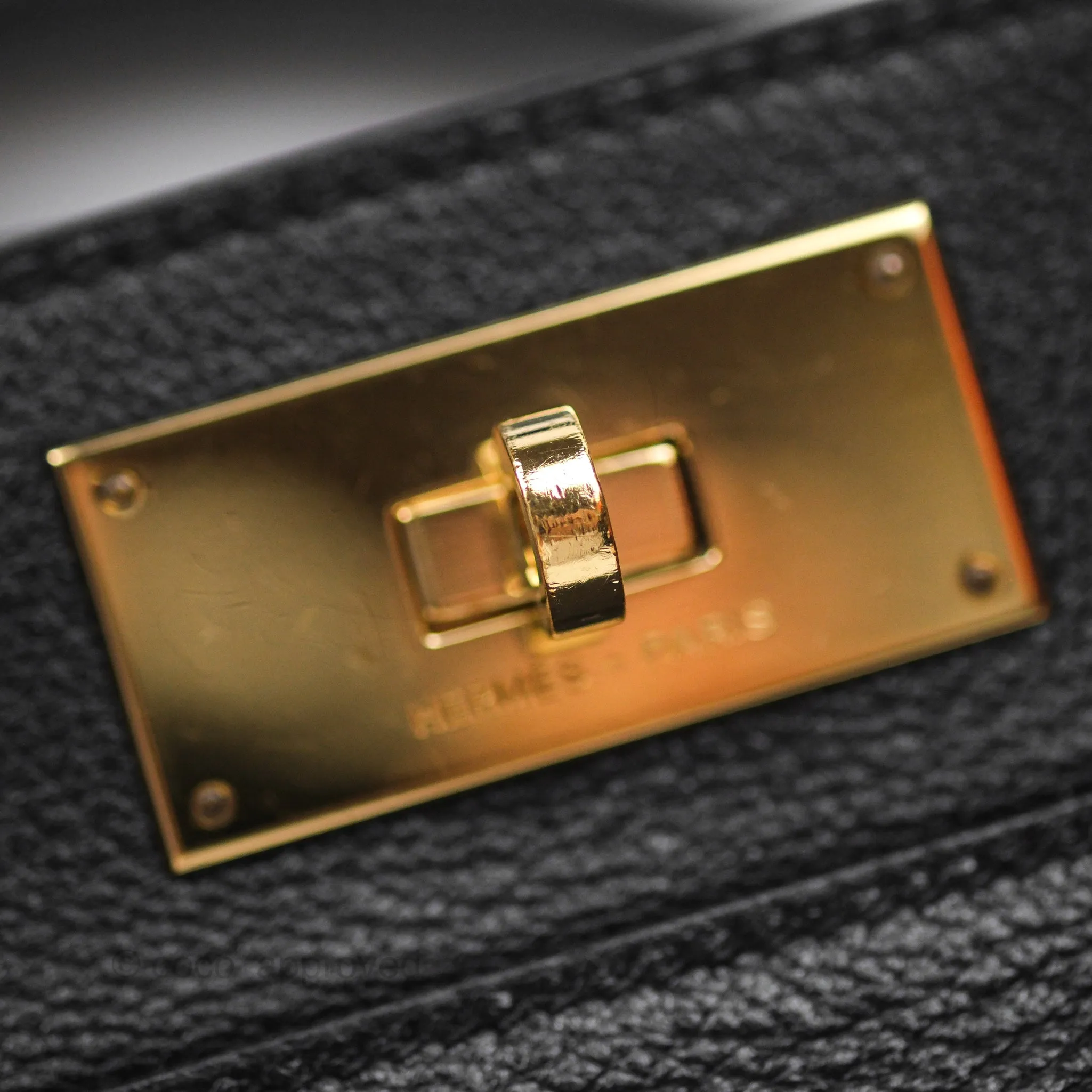 Herms ToolBox 26 Noir 89 Taurillon Novillo Gold Hardware