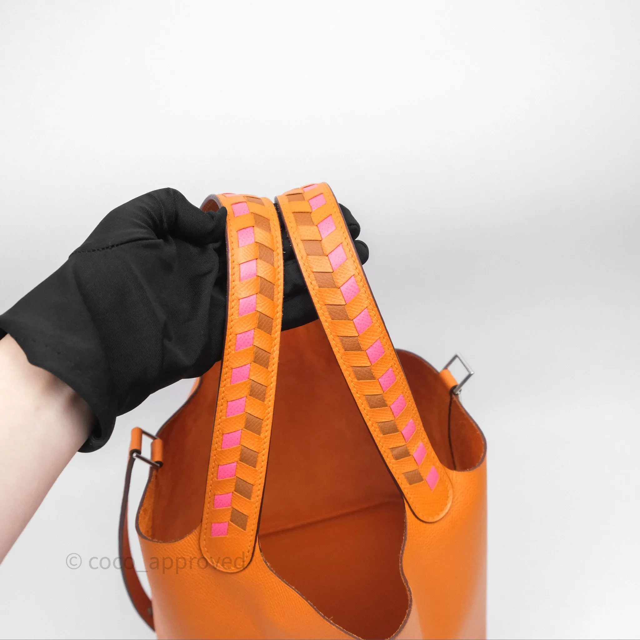 Herms Tressage De Cuir Picotin Lock 22 Abricot I9/ Rose Azale 8W/ Gold 37 Epsom Palladium Hardware