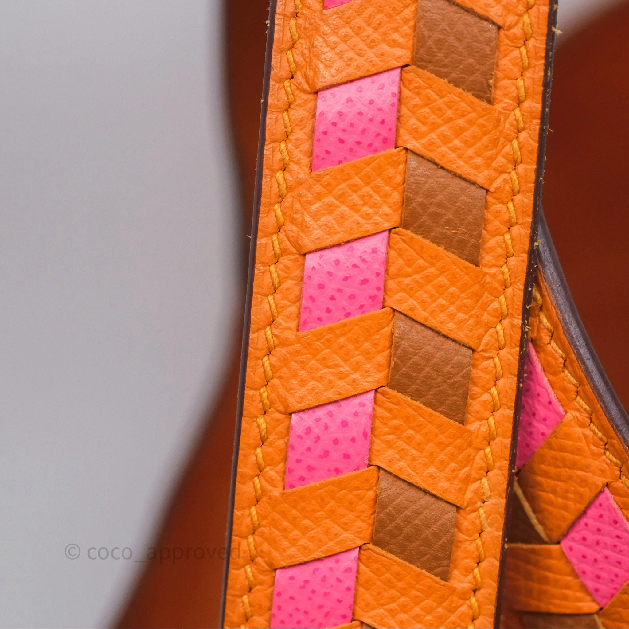 Herms Tressage De Cuir Picotin Lock 22 Abricot I9/ Rose Azale 8W/ Gold 37 Epsom Palladium Hardware