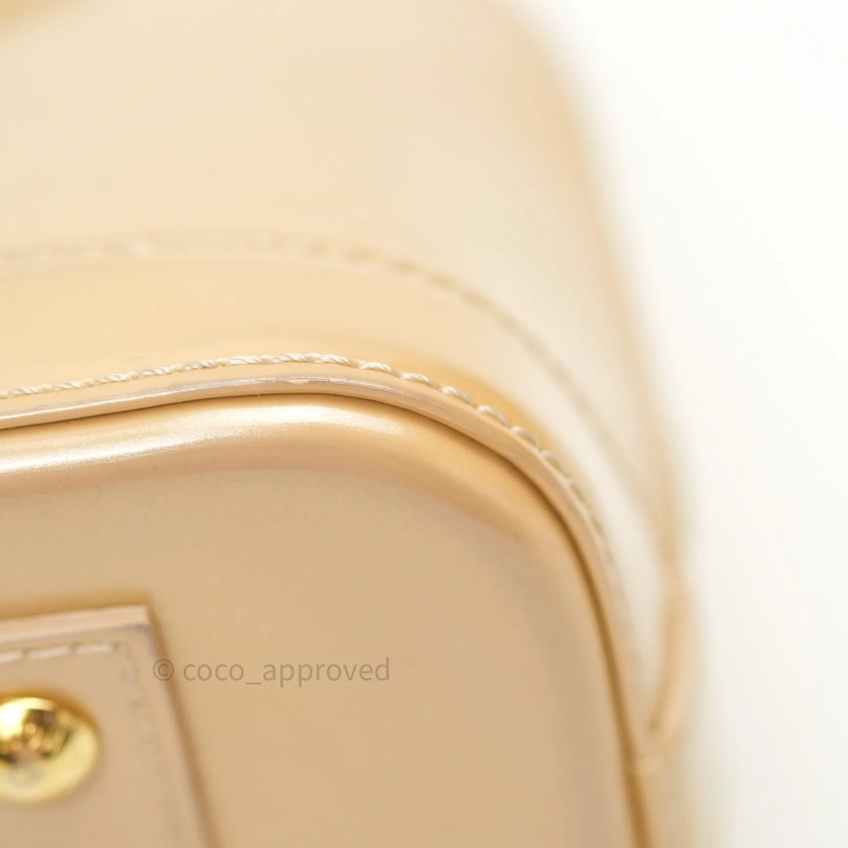 Louis Vuitton Alma BB Beige Monogram Vernis Leather
