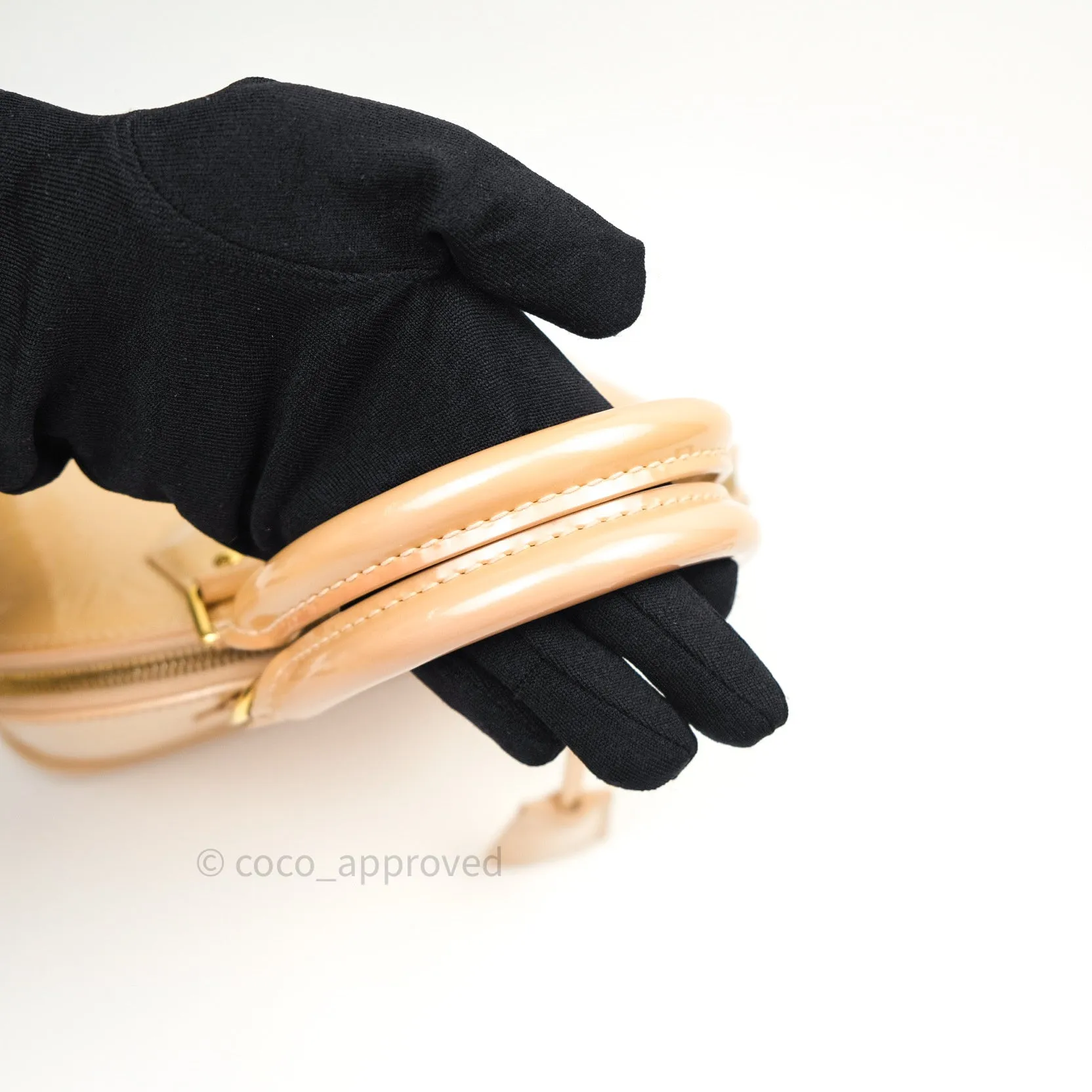 Louis Vuitton Alma BB Beige Monogram Vernis Leather