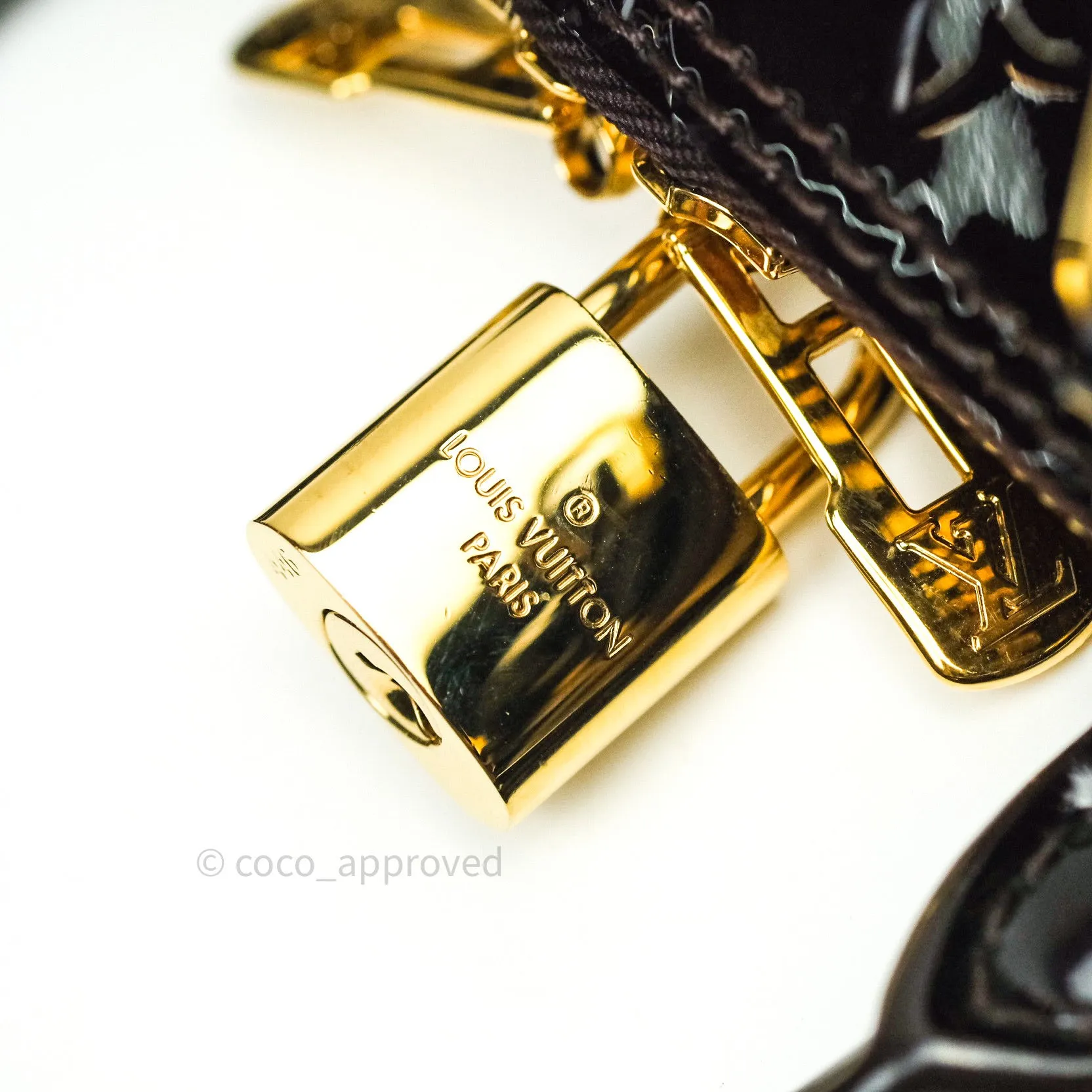 Louis Vuitton Alma BB Dark Purple Monogram Vernis Leather