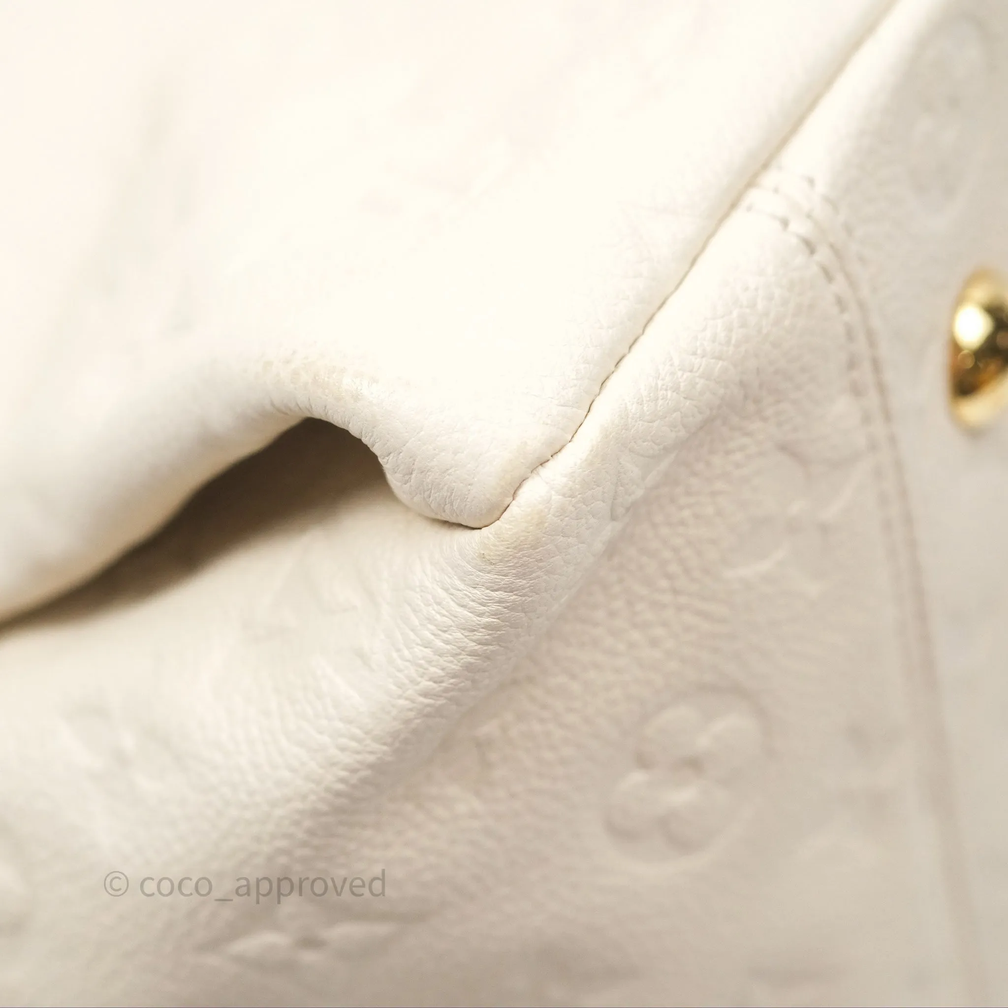 Louis Vuitton Artsy Monogram Empreinte MM Ivory