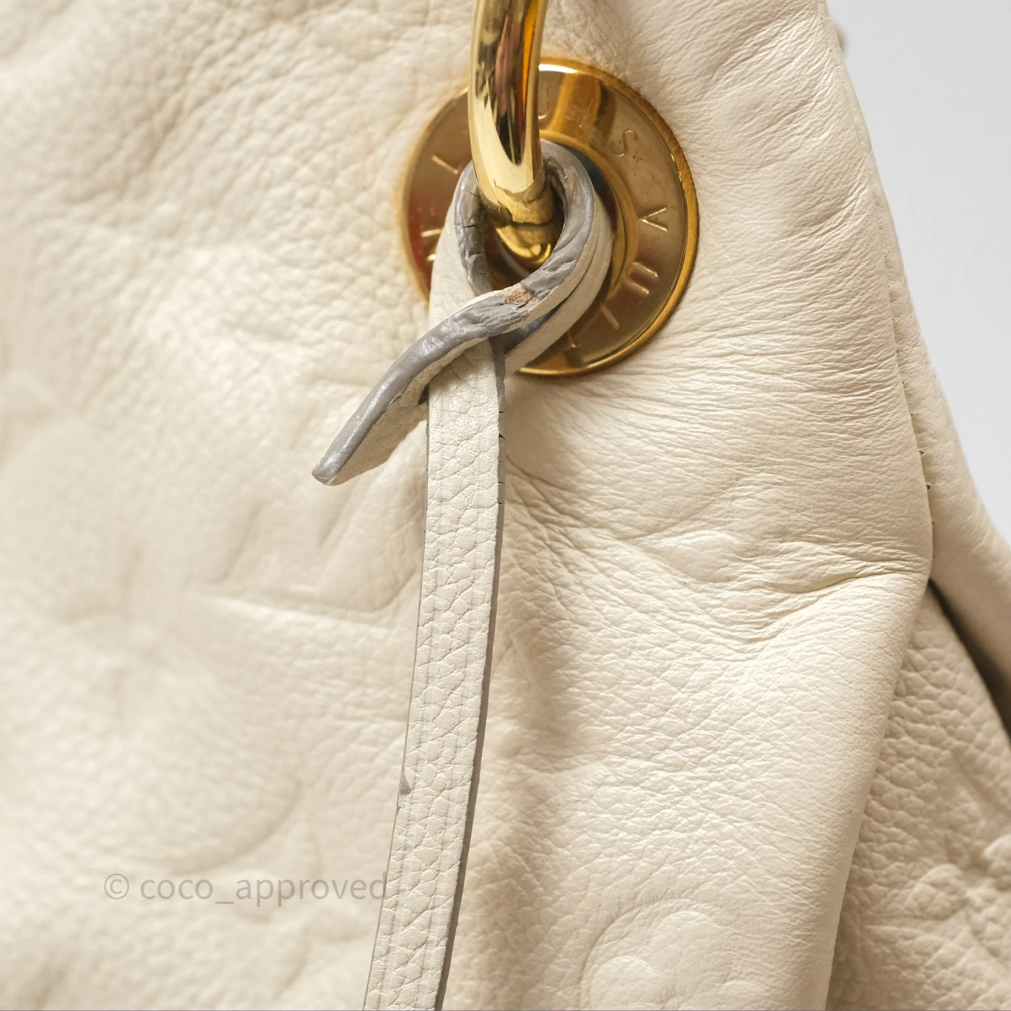 Louis Vuitton Artsy Monogram Empreinte MM Ivory