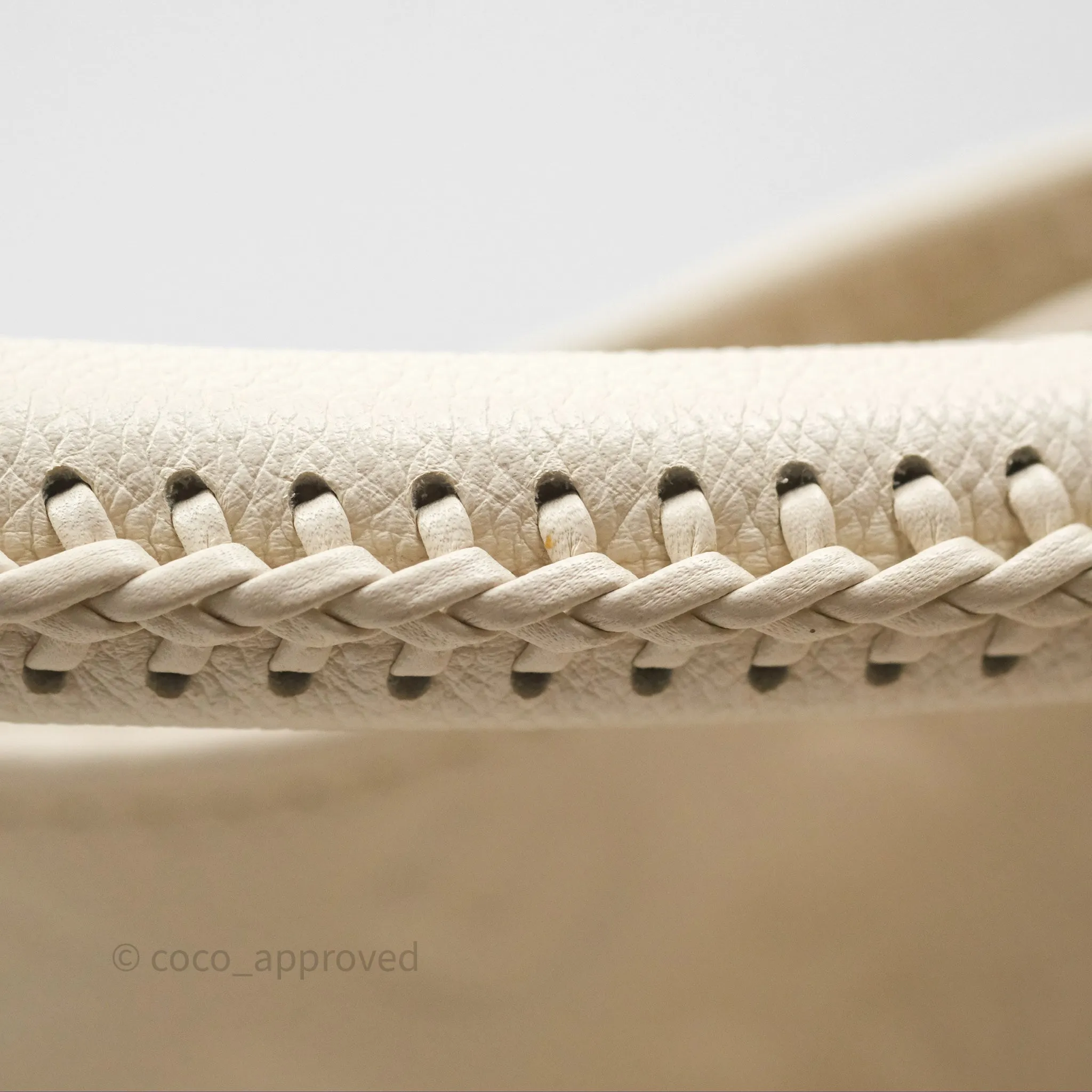 Louis Vuitton Artsy Monogram Empreinte MM Ivory