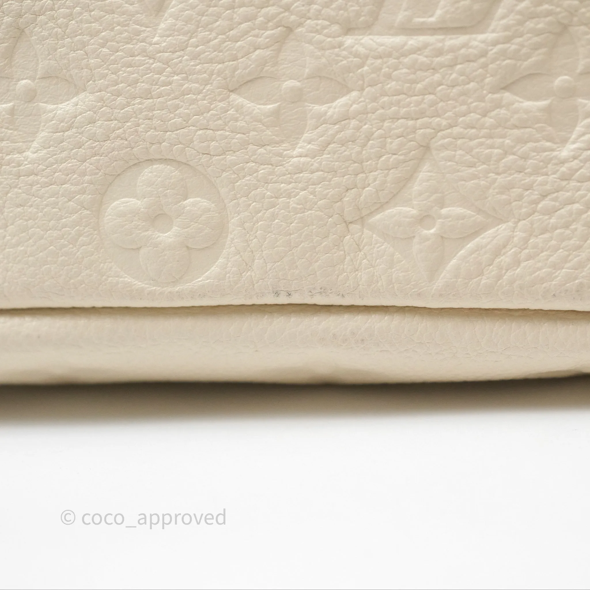 Louis Vuitton Artsy Monogram Empreinte MM Ivory