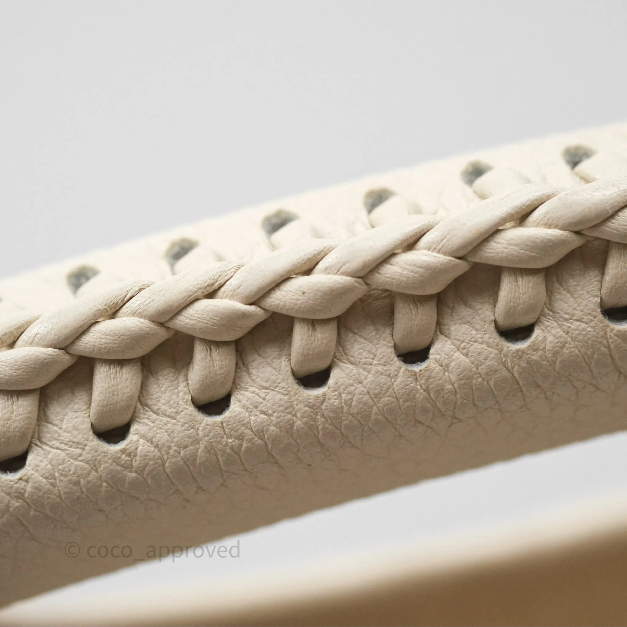 Louis Vuitton Artsy Monogram Empreinte MM Ivory