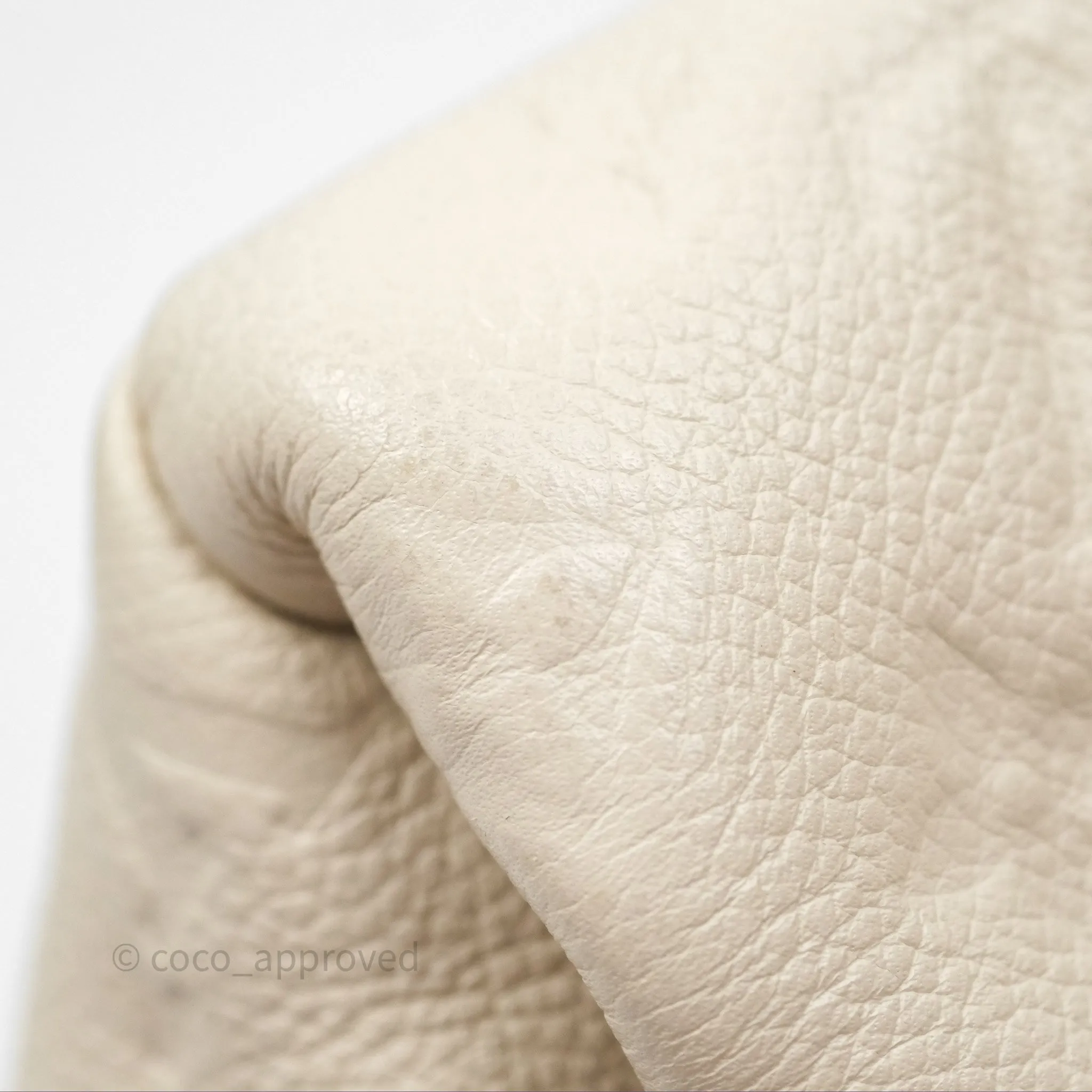 Louis Vuitton Artsy Monogram Empreinte MM Ivory