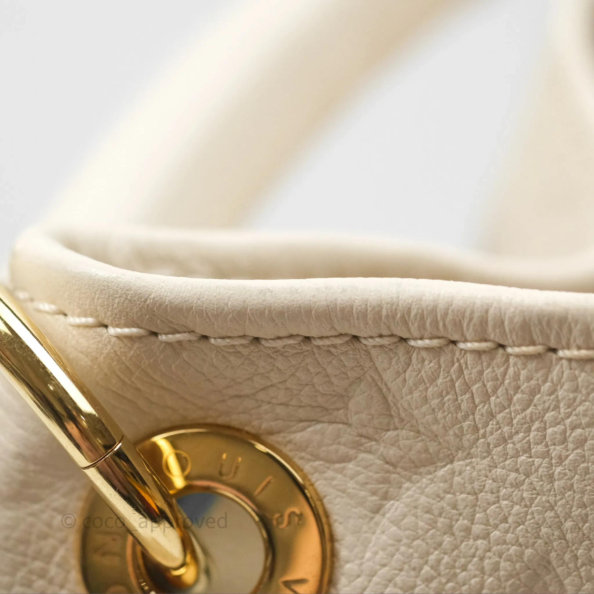 Louis Vuitton Artsy Monogram Empreinte MM Ivory