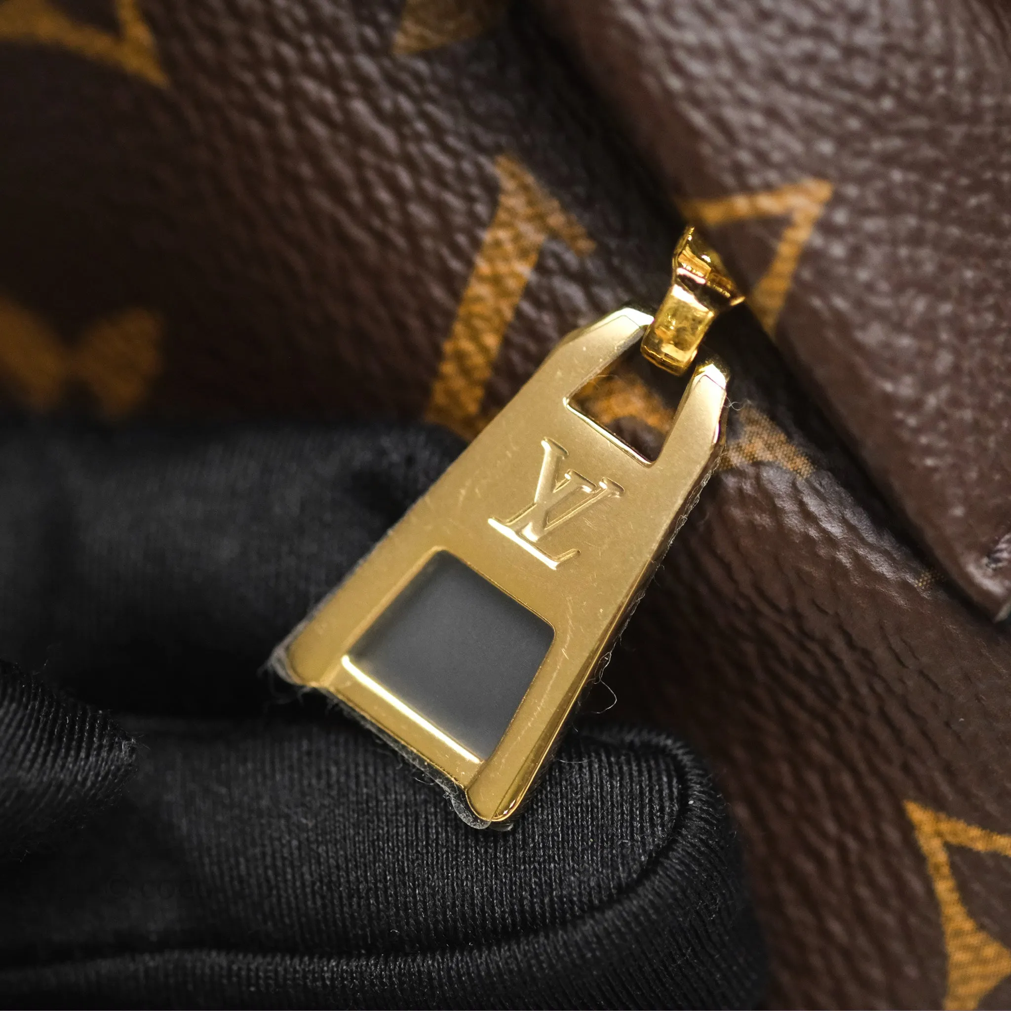 Louis Vuitton Bum Bag Monogram Canvas