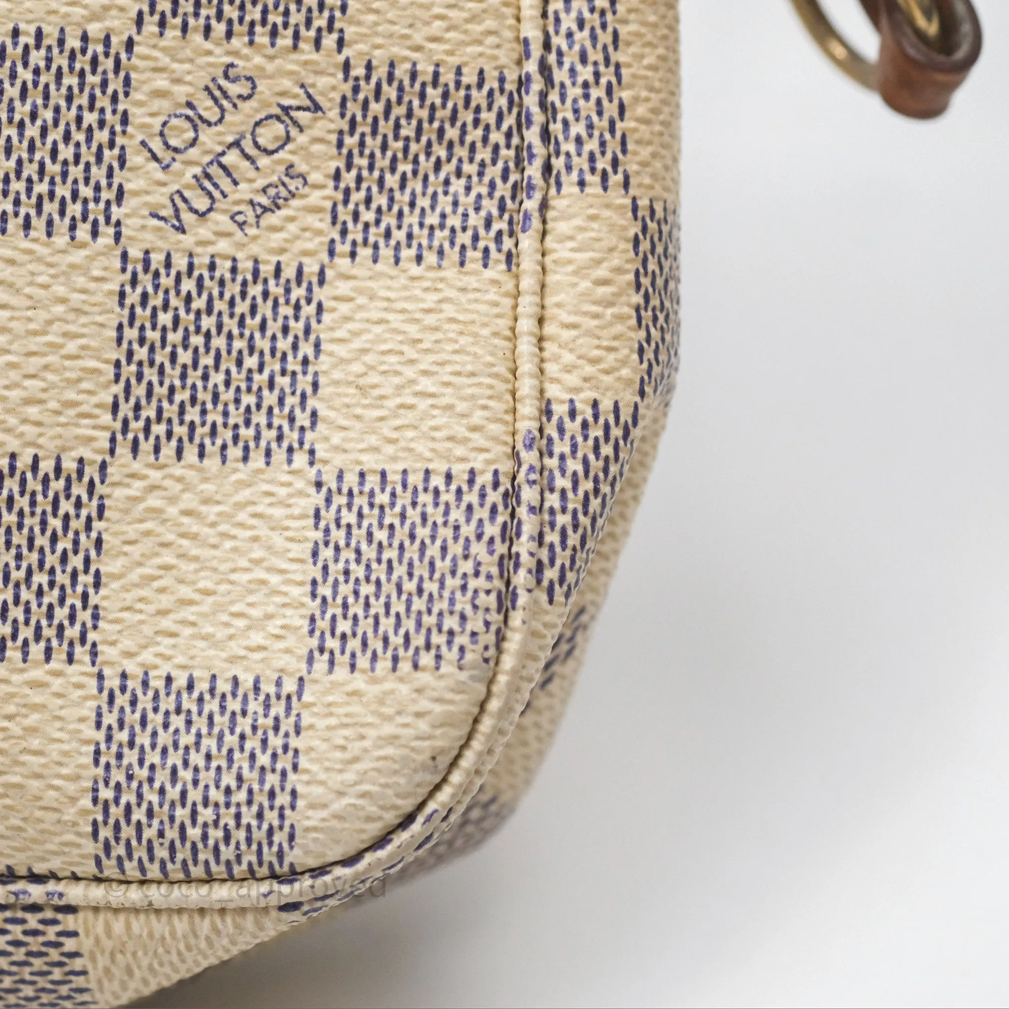 Louis Vuitton Damier Azur Pochette