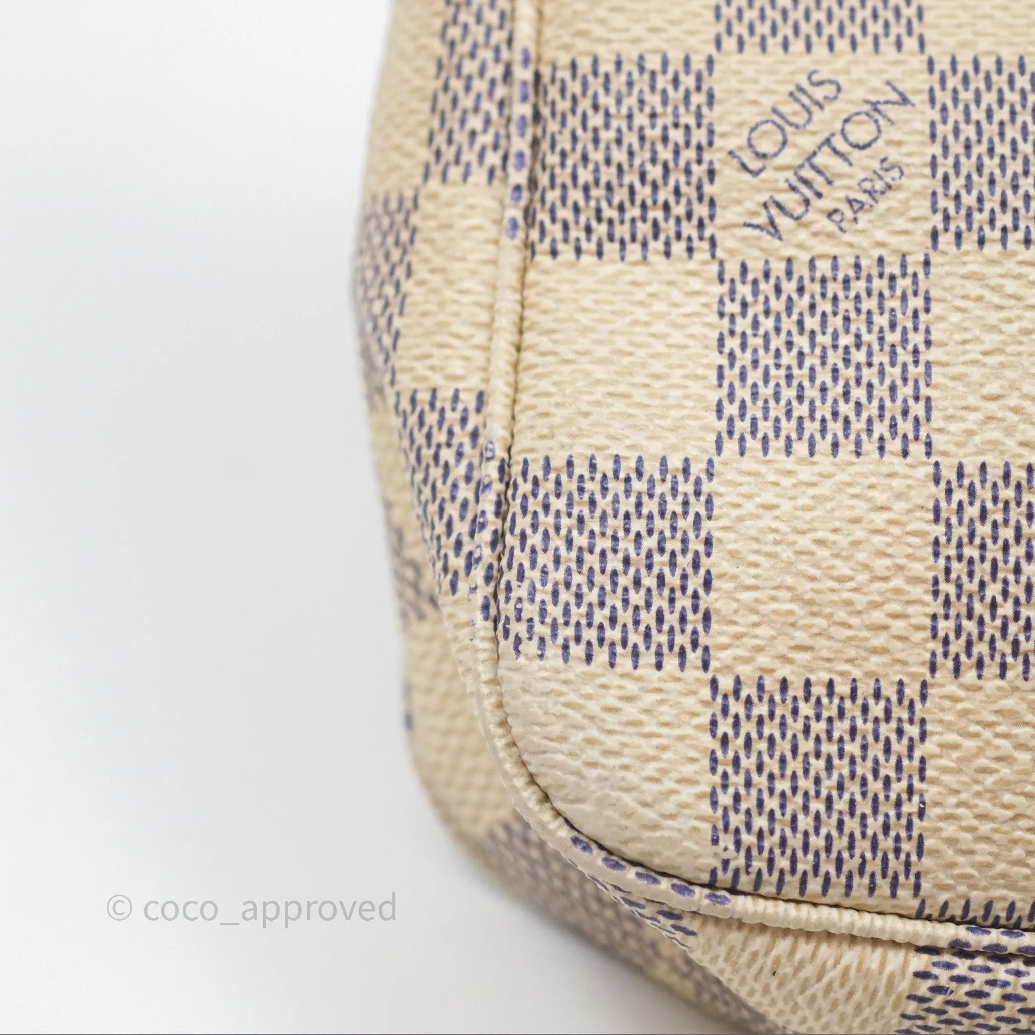 Louis Vuitton Damier Azur Pochette