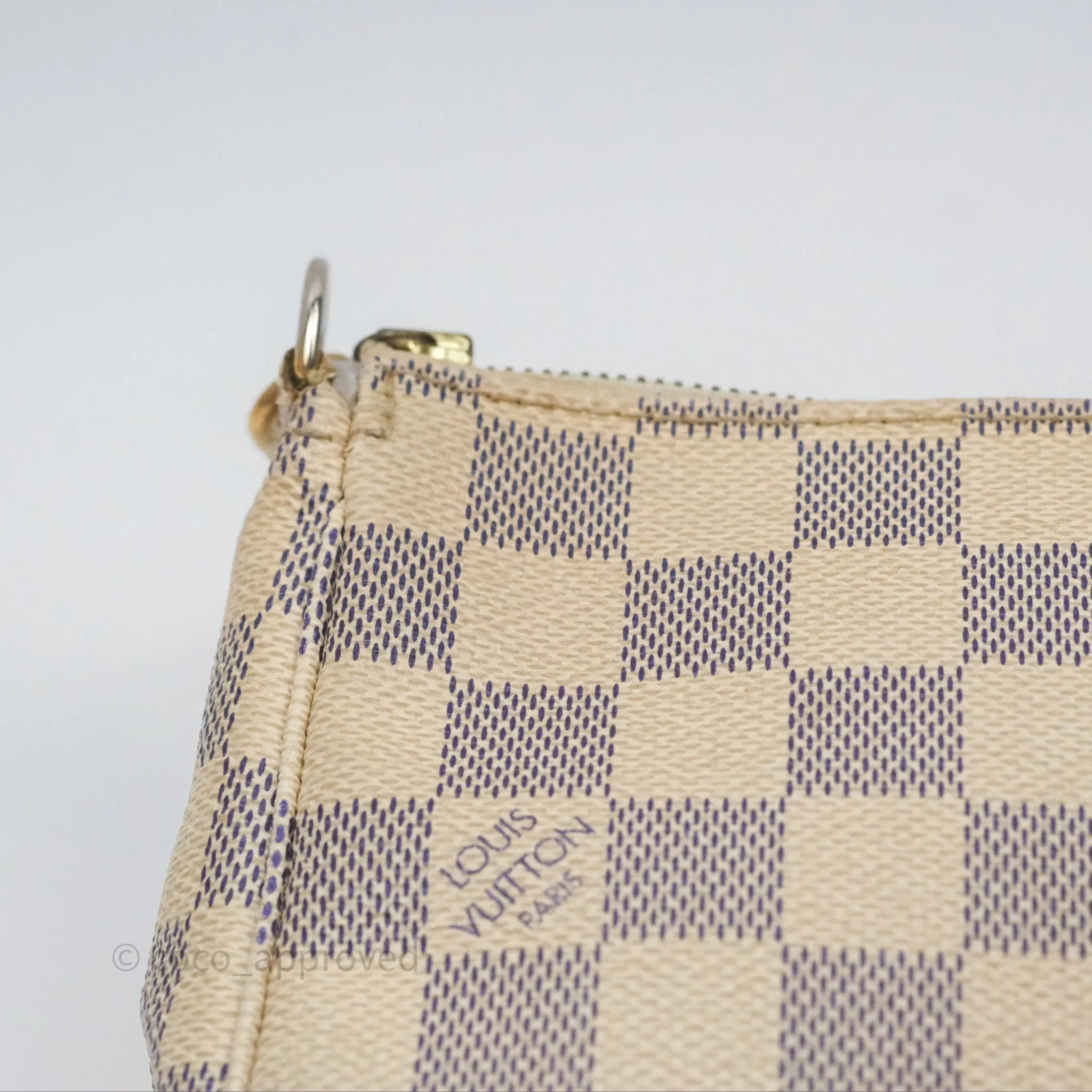 Louis Vuitton Damier Azur Pochette