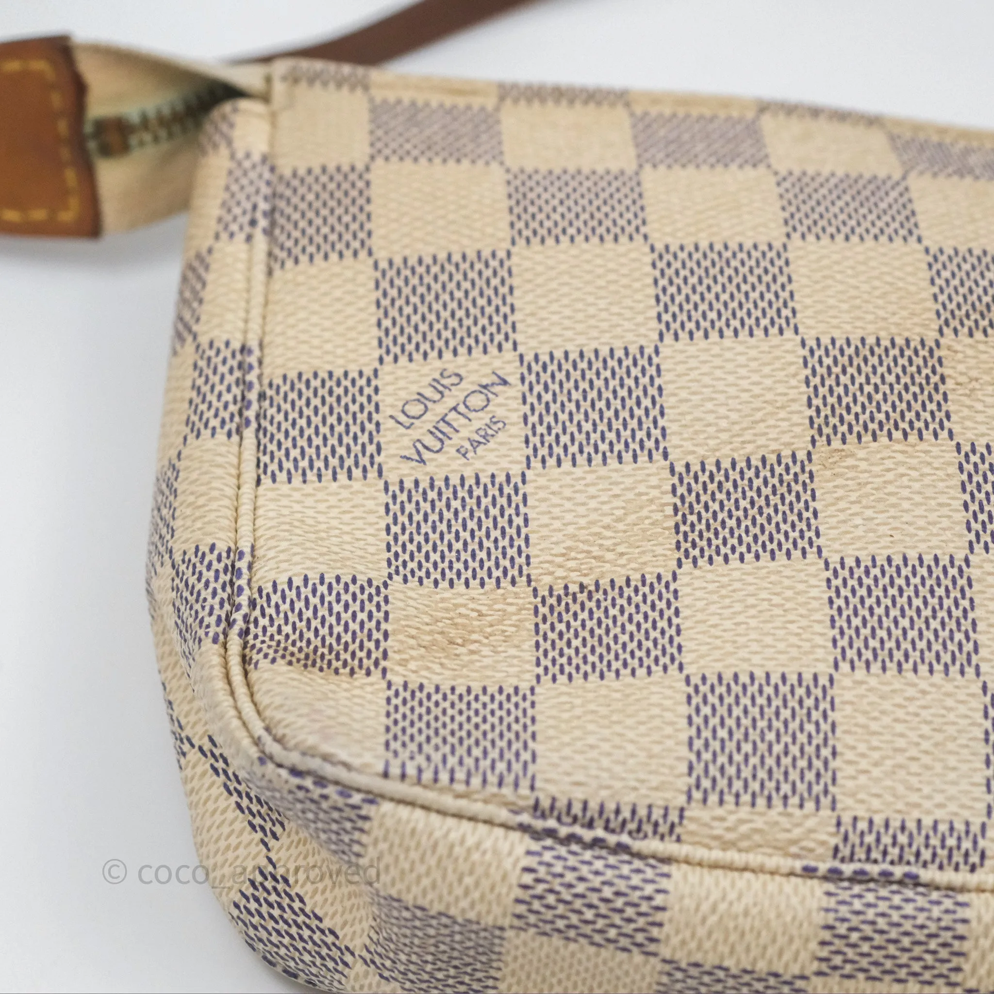 Louis Vuitton Damier Azur Pochette
