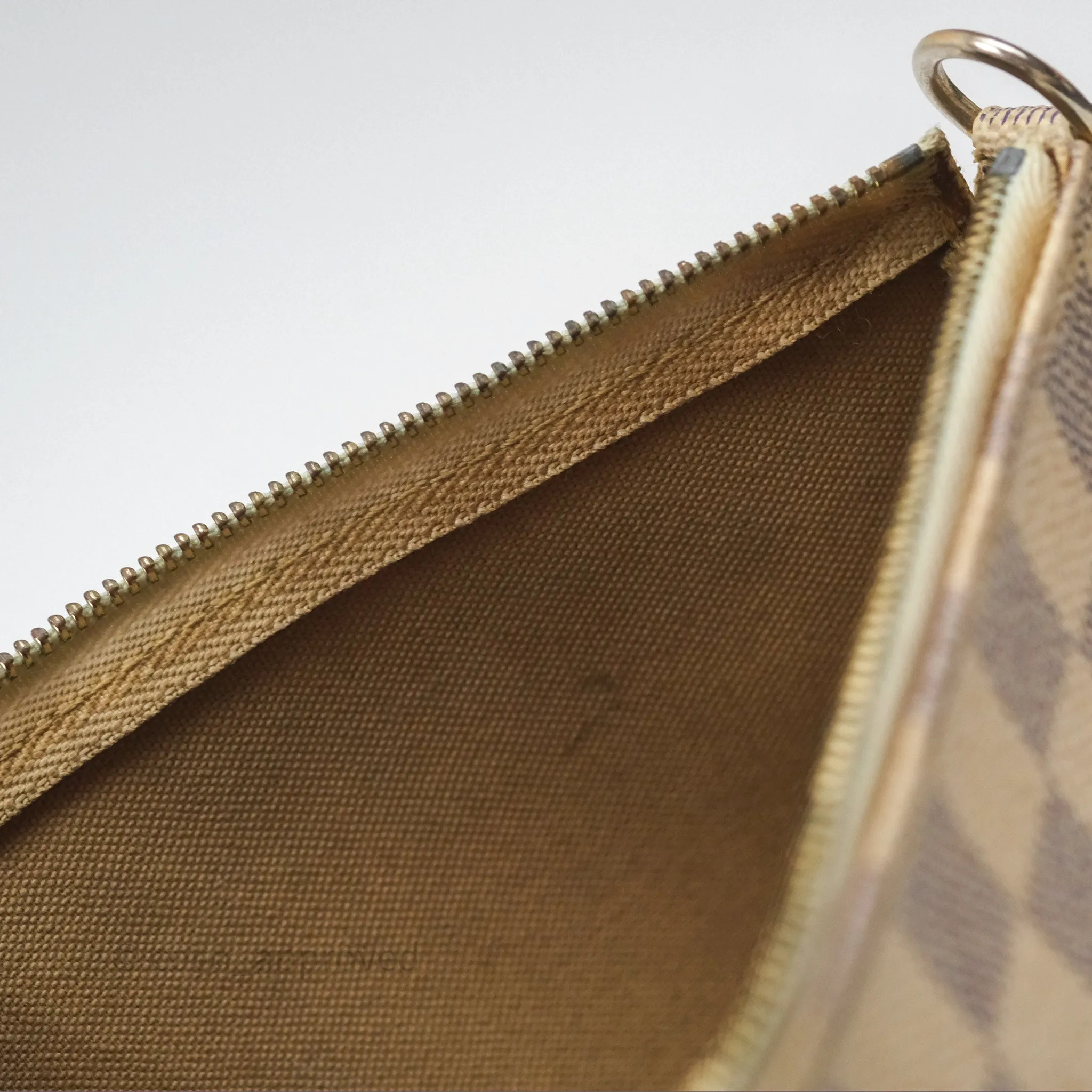 Louis Vuitton Damier Azur Pochette