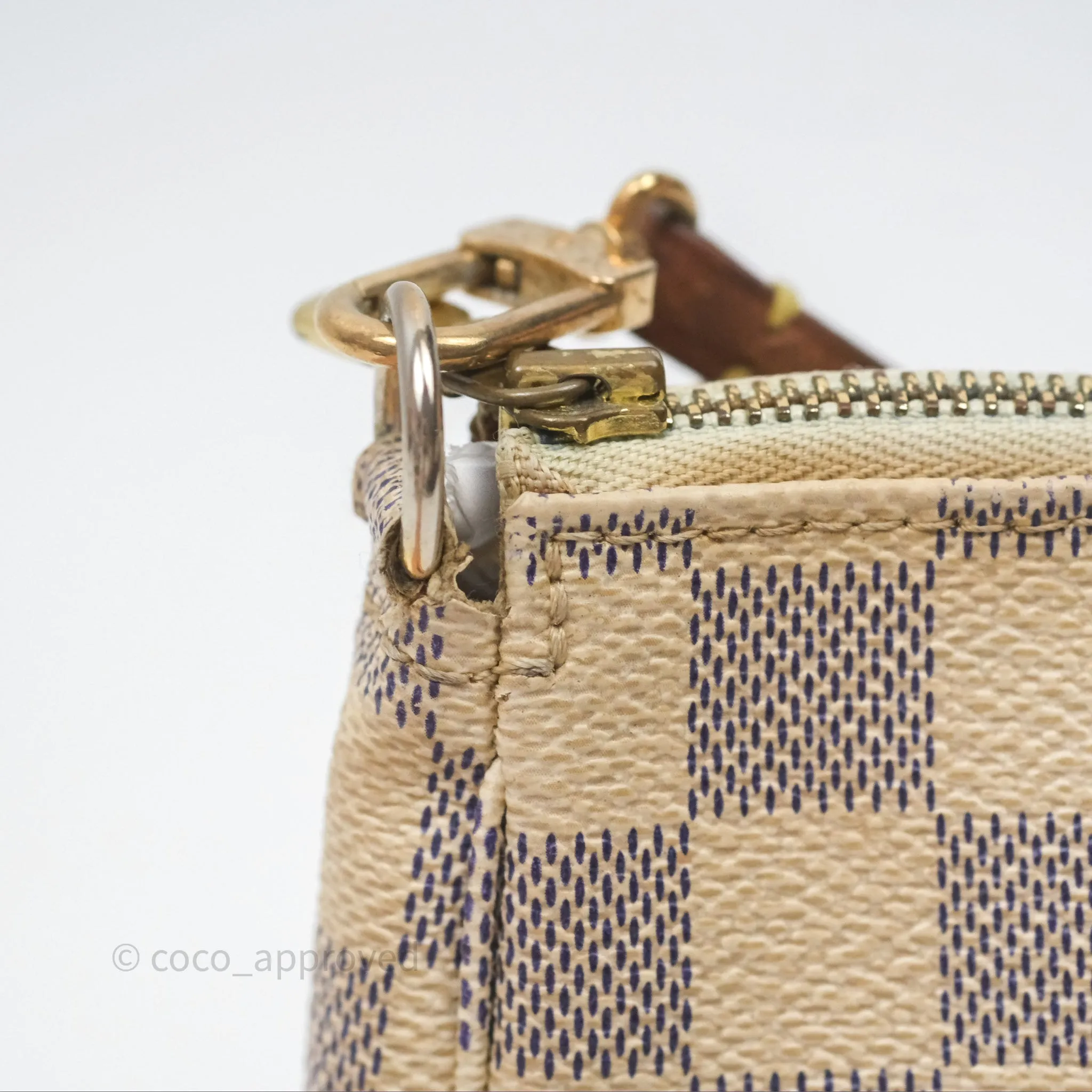 Louis Vuitton Damier Azur Pochette
