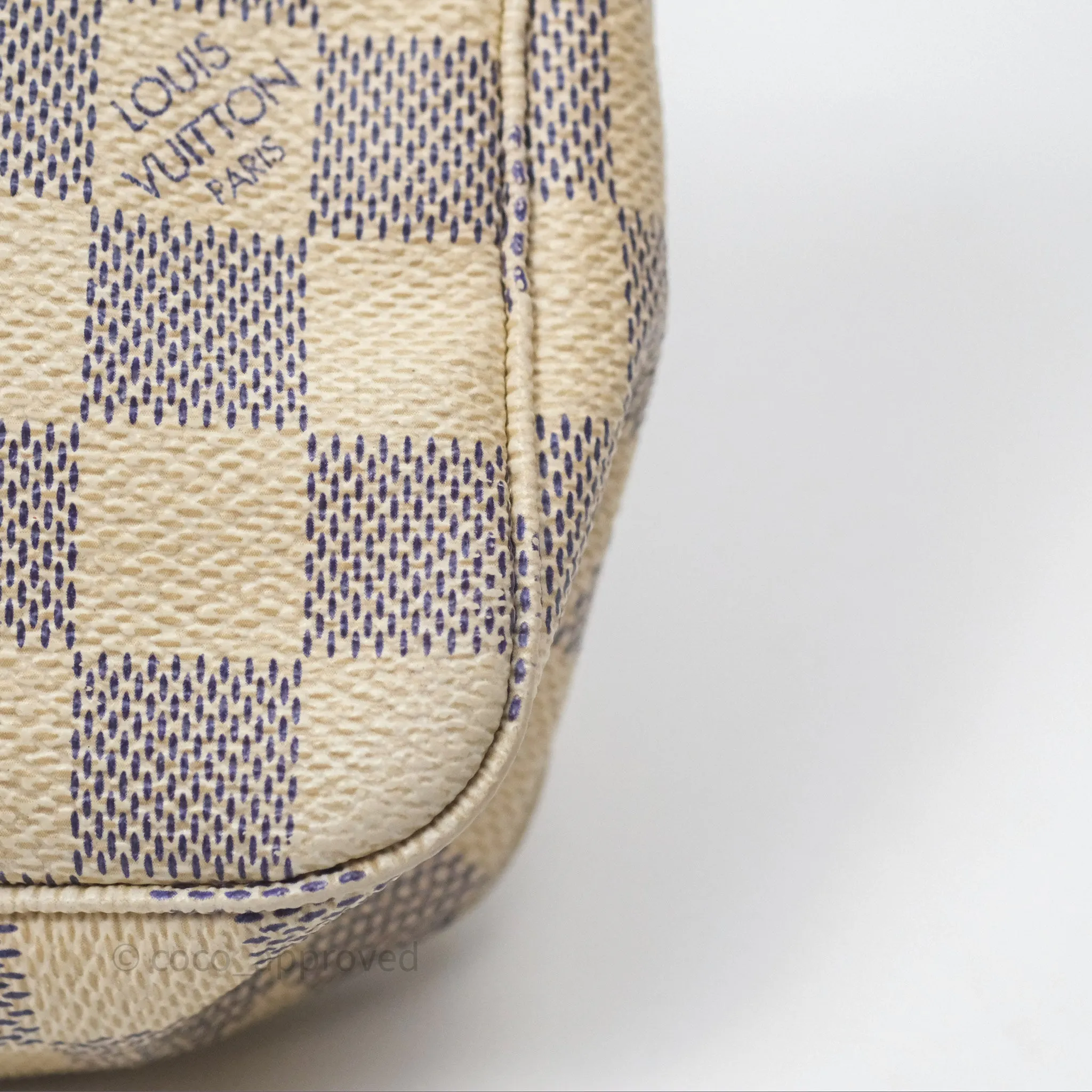 Louis Vuitton Damier Azur Pochette