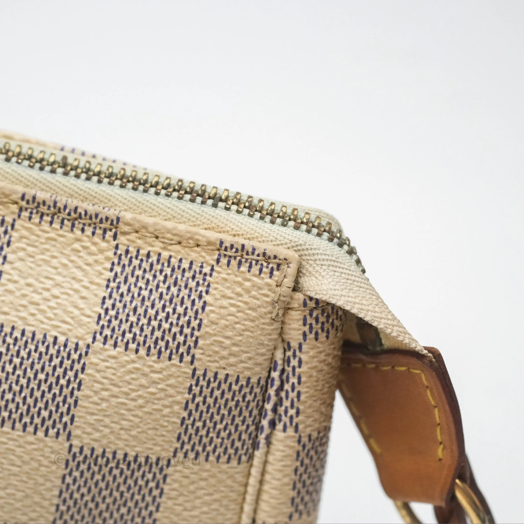 Louis Vuitton Damier Azur Pochette