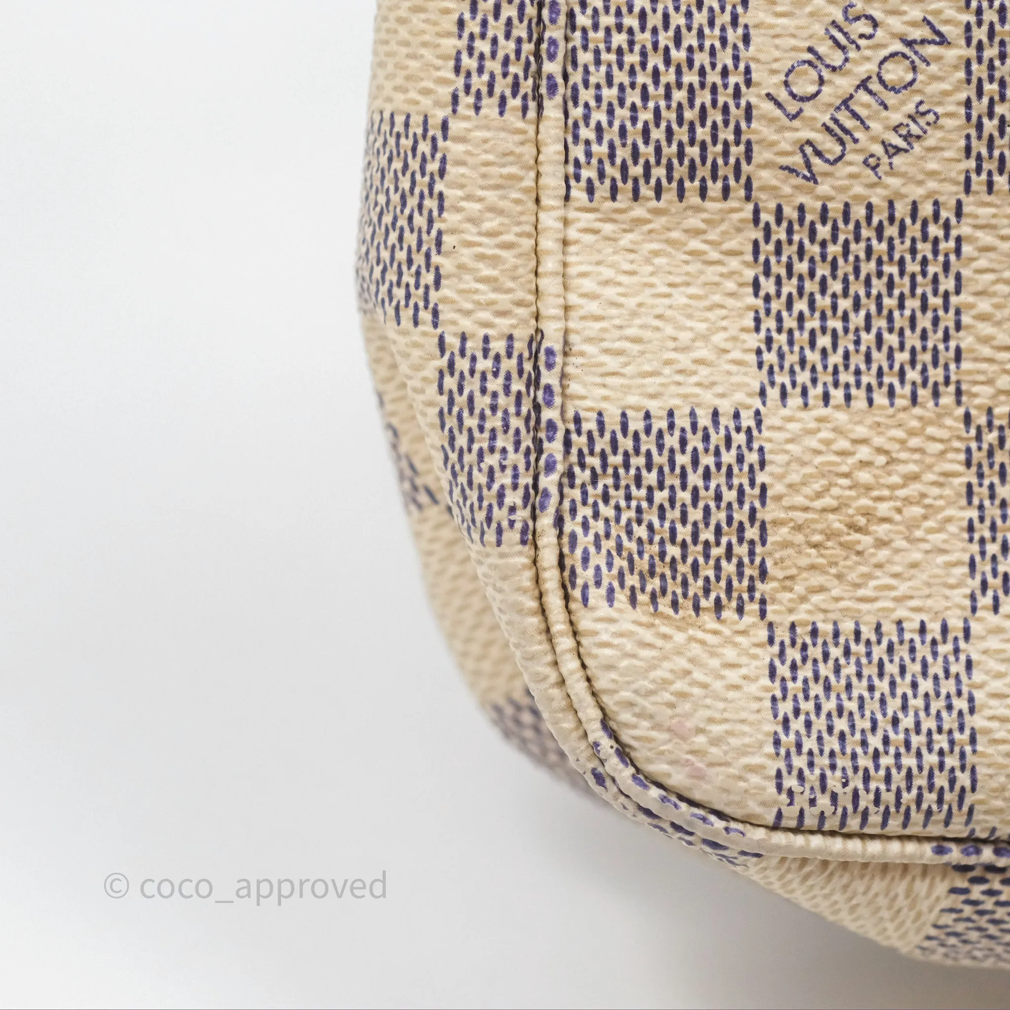 Louis Vuitton Damier Azur Pochette