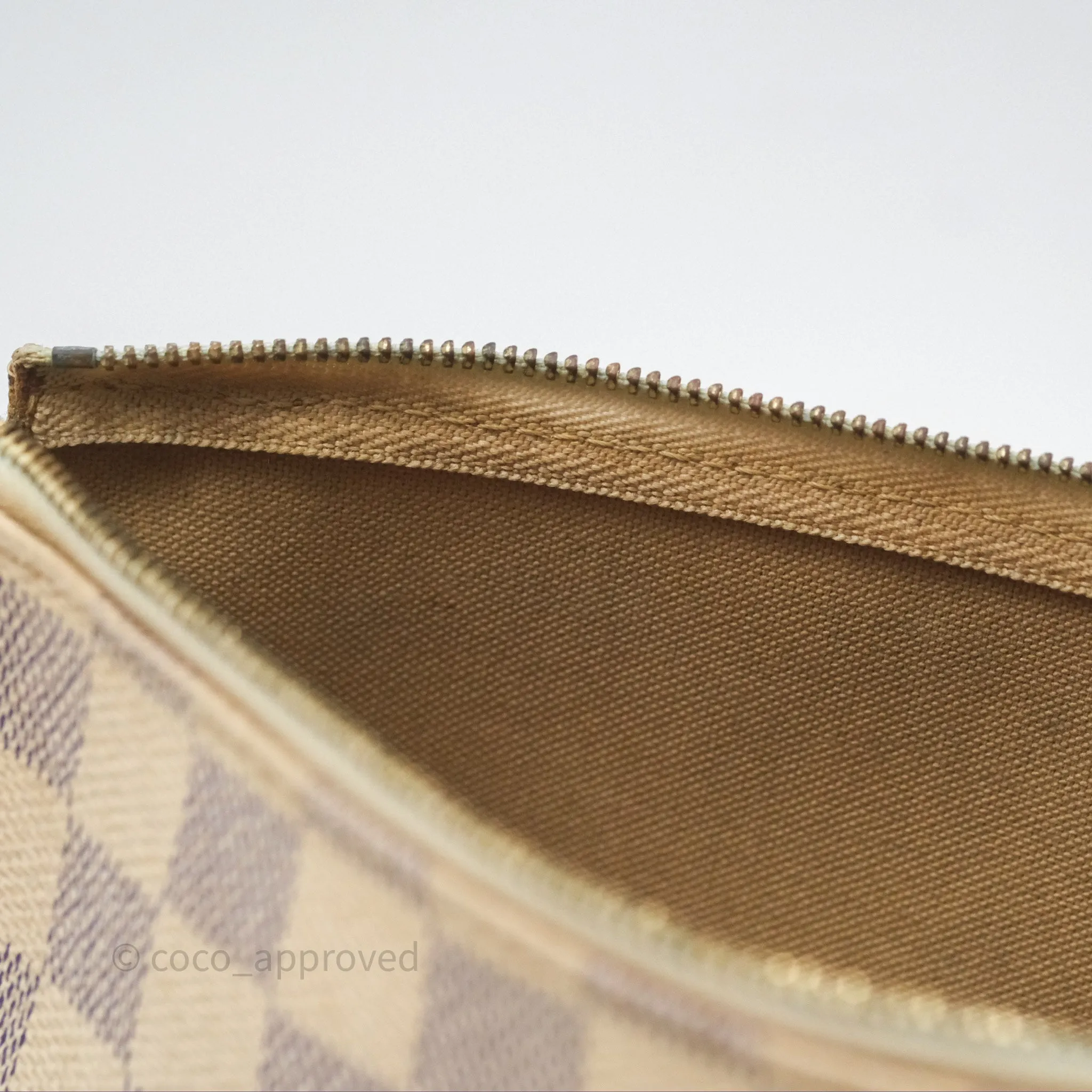 Louis Vuitton Damier Azur Pochette