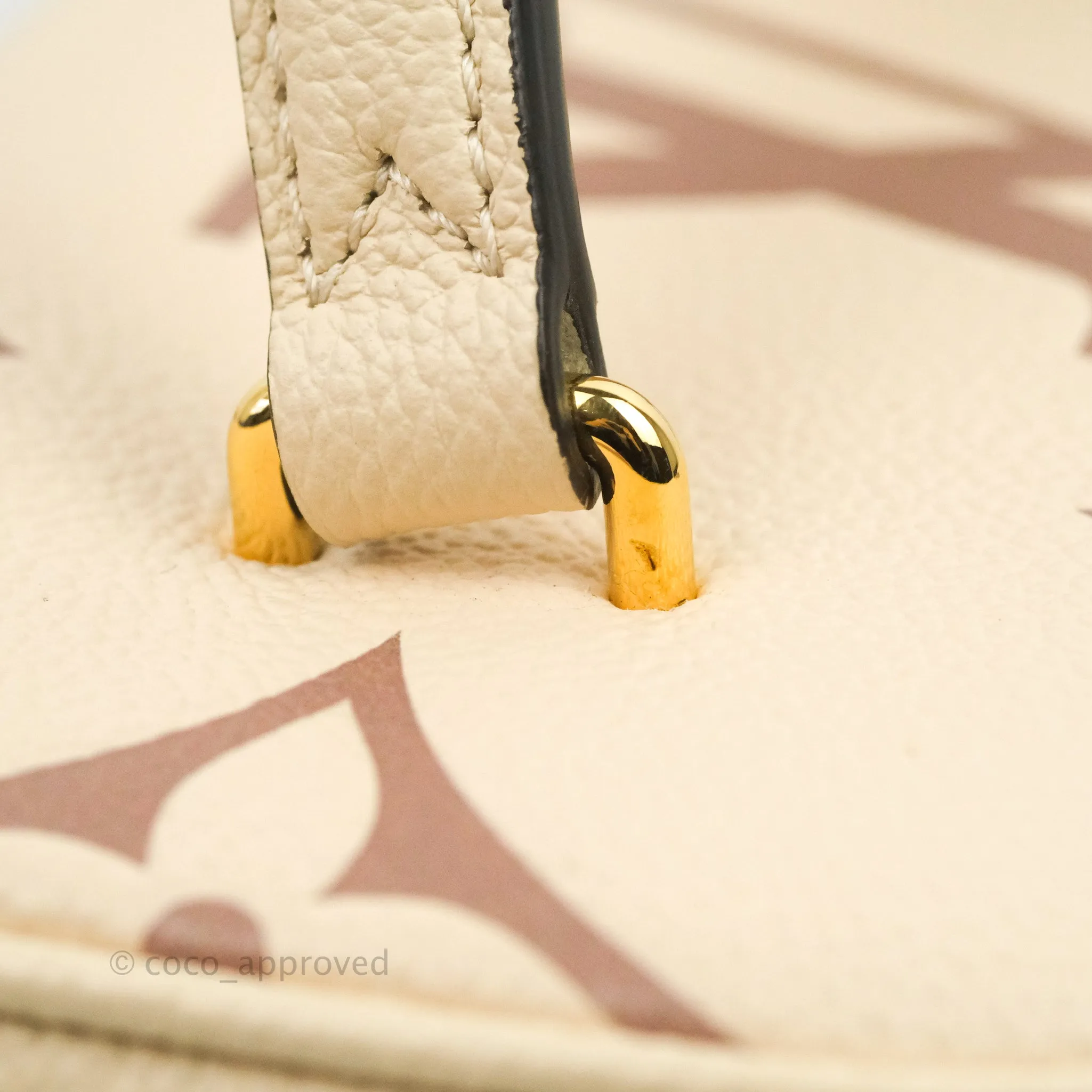 Louis Vuitton Empreinte Monogram Giant Vanity PM Creme Bois De Rose