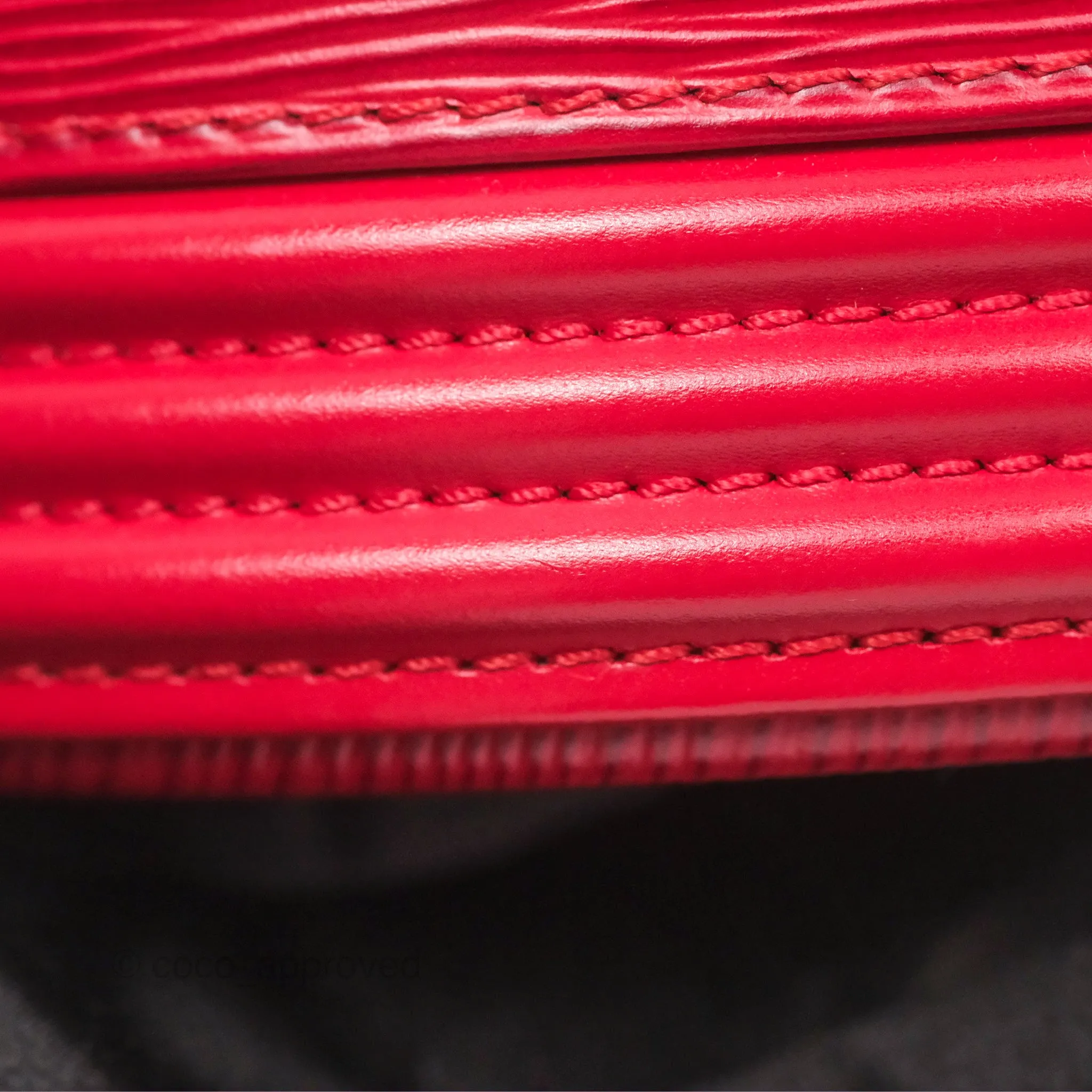 Louis Vuitton Epi Cannes Vanity Handbag Red Gold Hardware