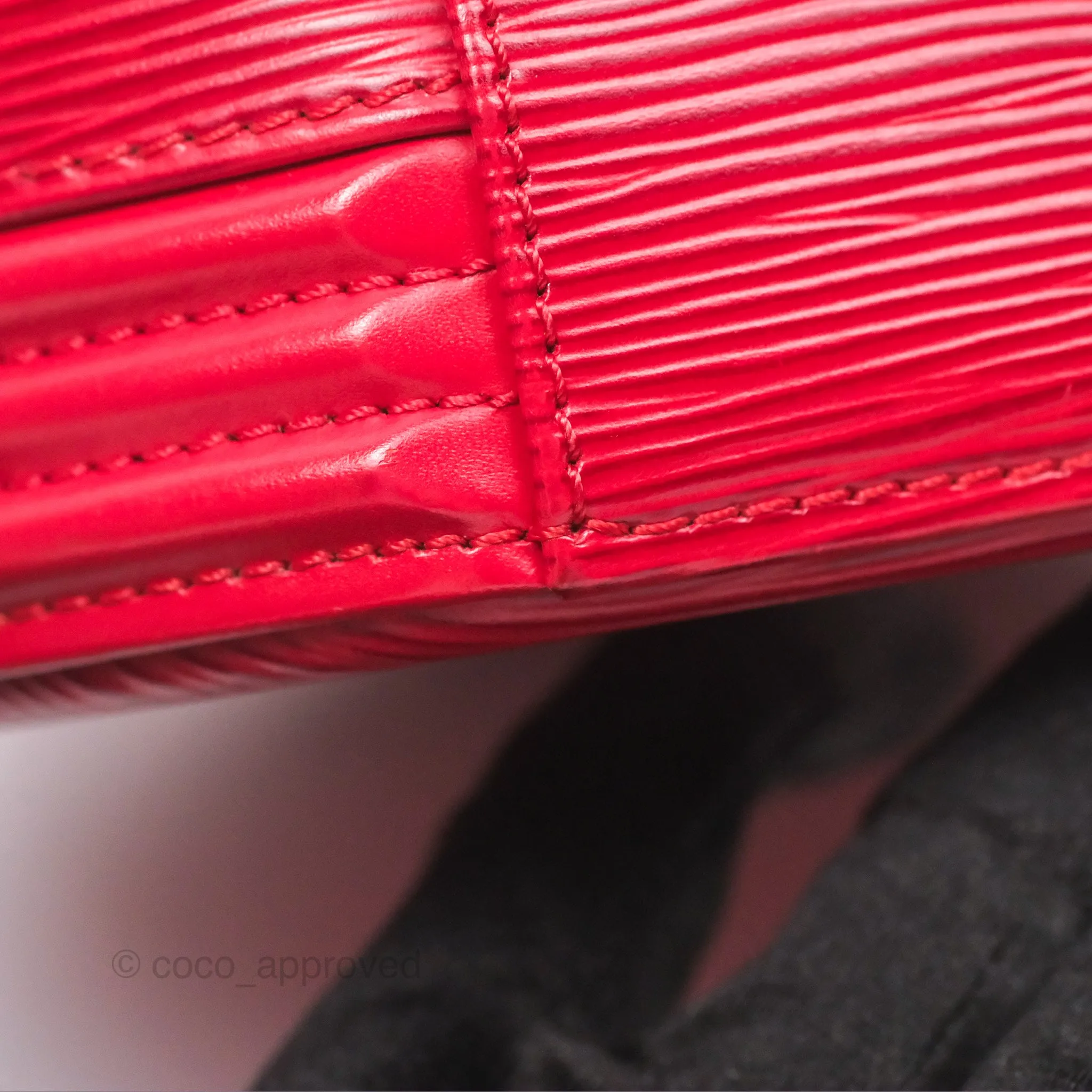 Louis Vuitton Epi Cannes Vanity Handbag Red Gold Hardware