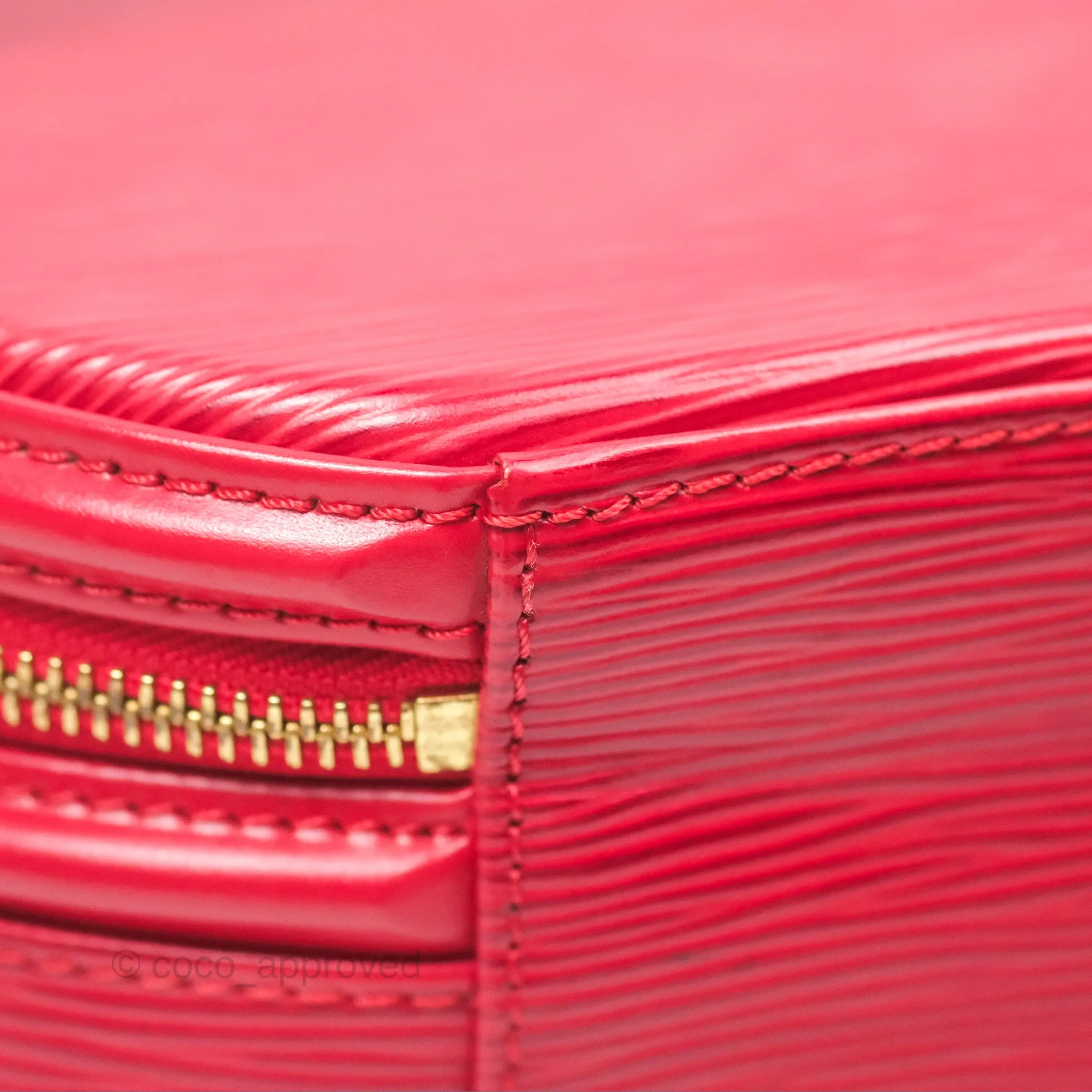 Louis Vuitton Epi Cannes Vanity Handbag Red Gold Hardware