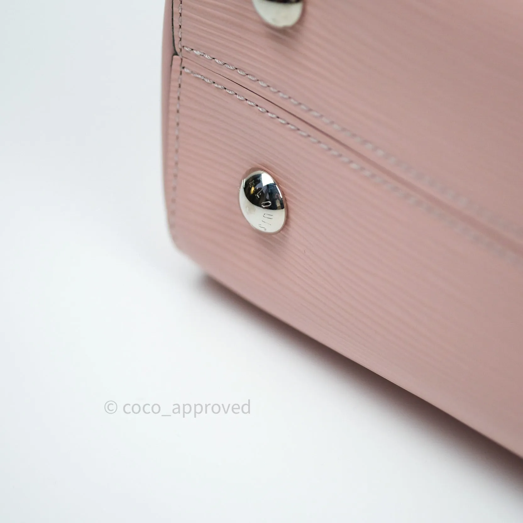 Louis Vuitton Epi Cluny MM Rose Ballerine