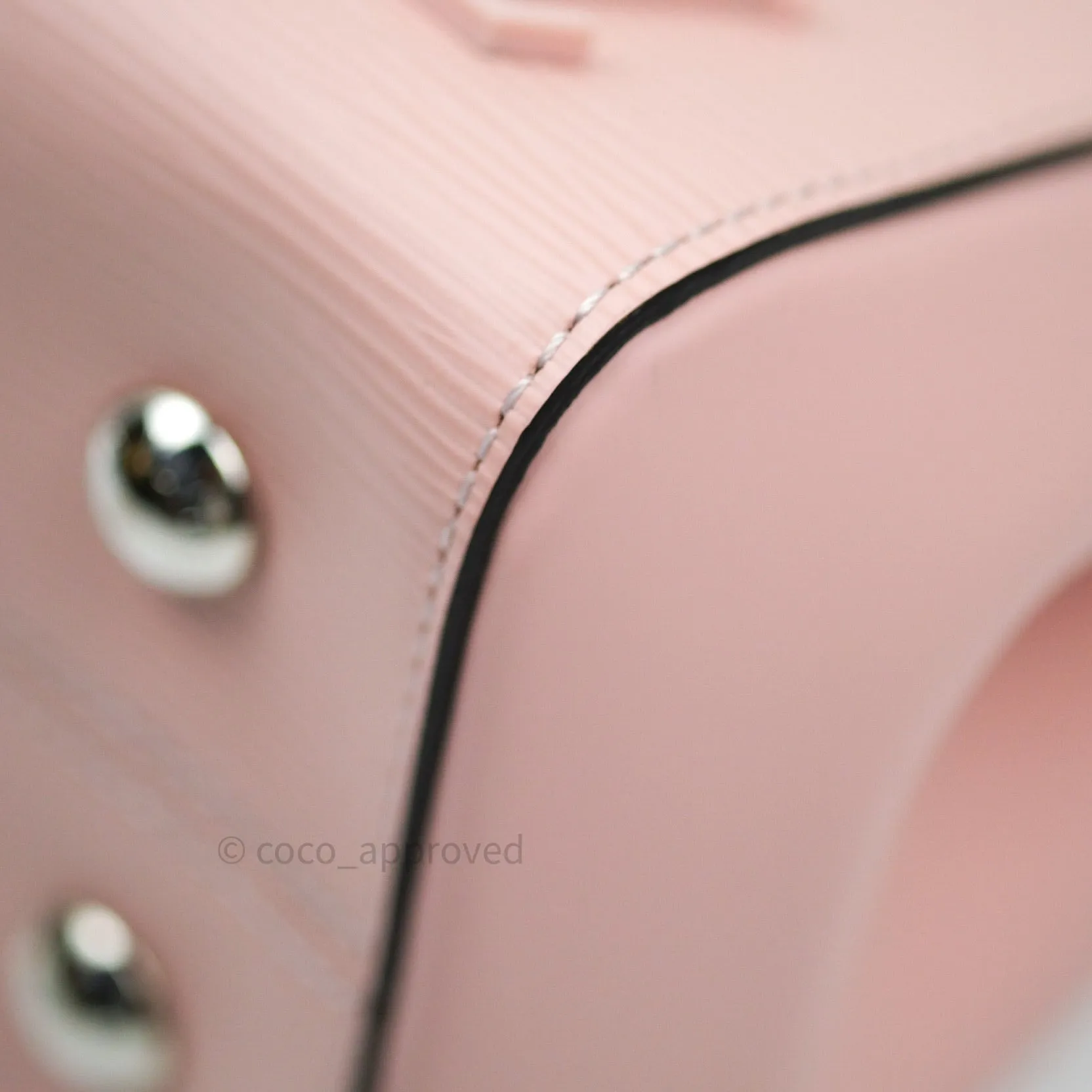 Louis Vuitton Epi Cluny MM Rose Ballerine