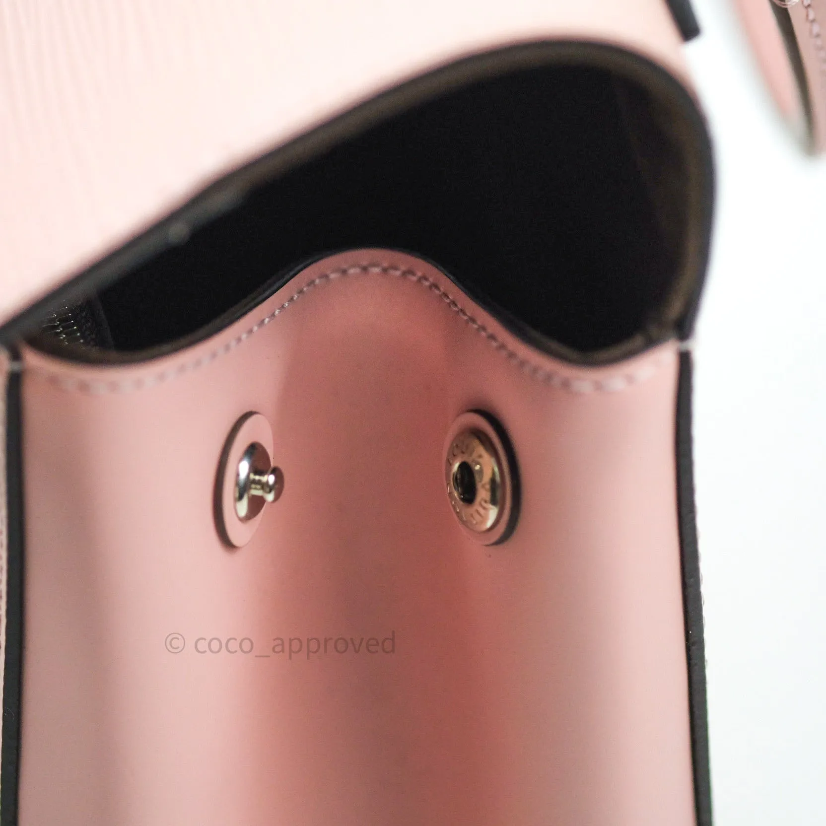 Louis Vuitton Epi Cluny MM Rose Ballerine