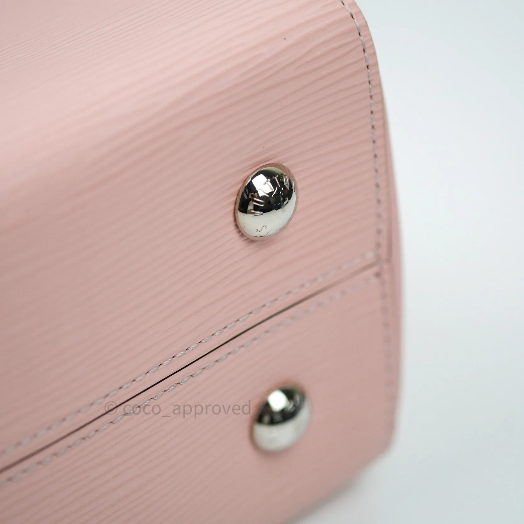 Louis Vuitton Epi Cluny MM Rose Ballerine