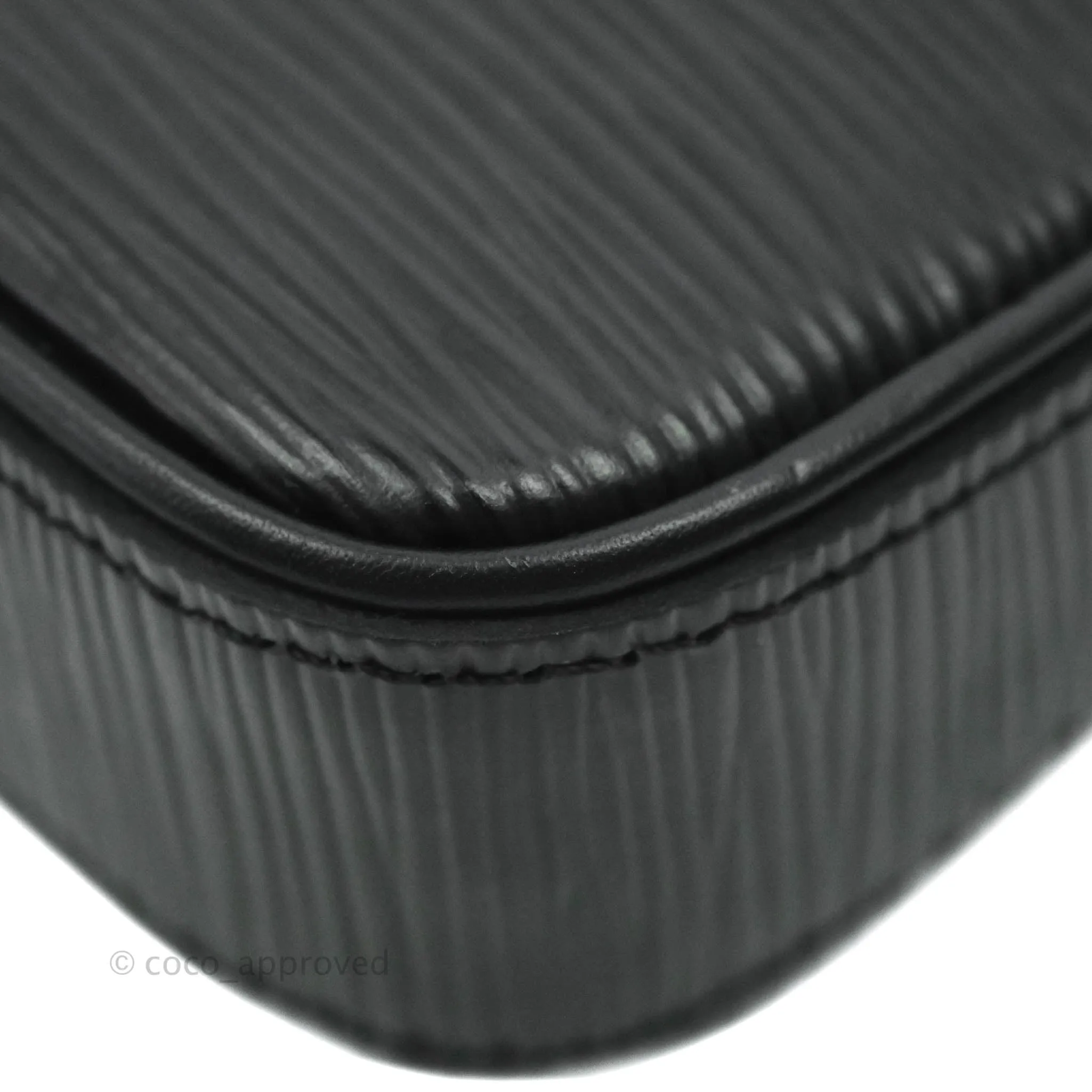 Louis Vuitton Epi Easy Pouch On Strap Black