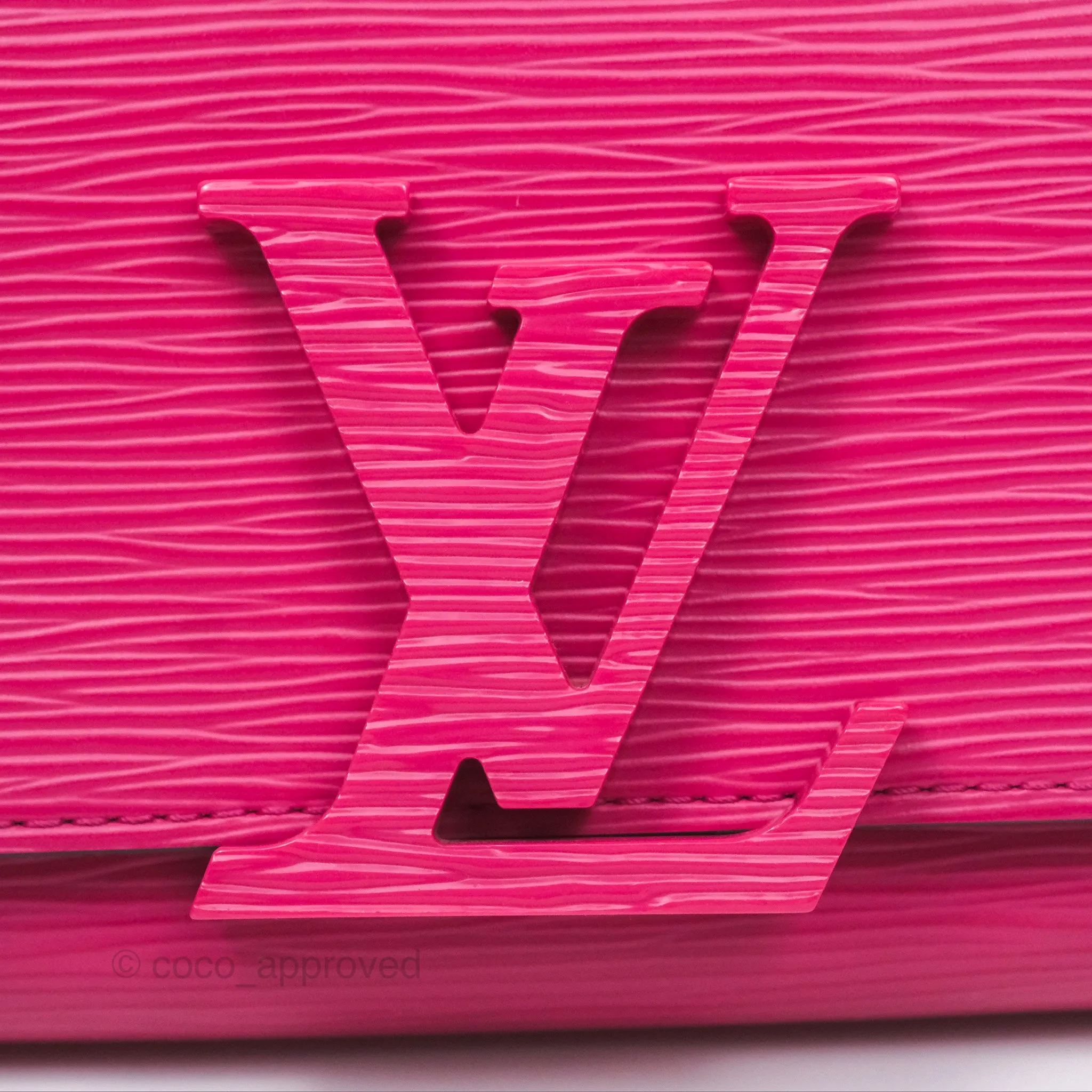 Louis Vuitton Epi Pochette Louise PM Pivoine