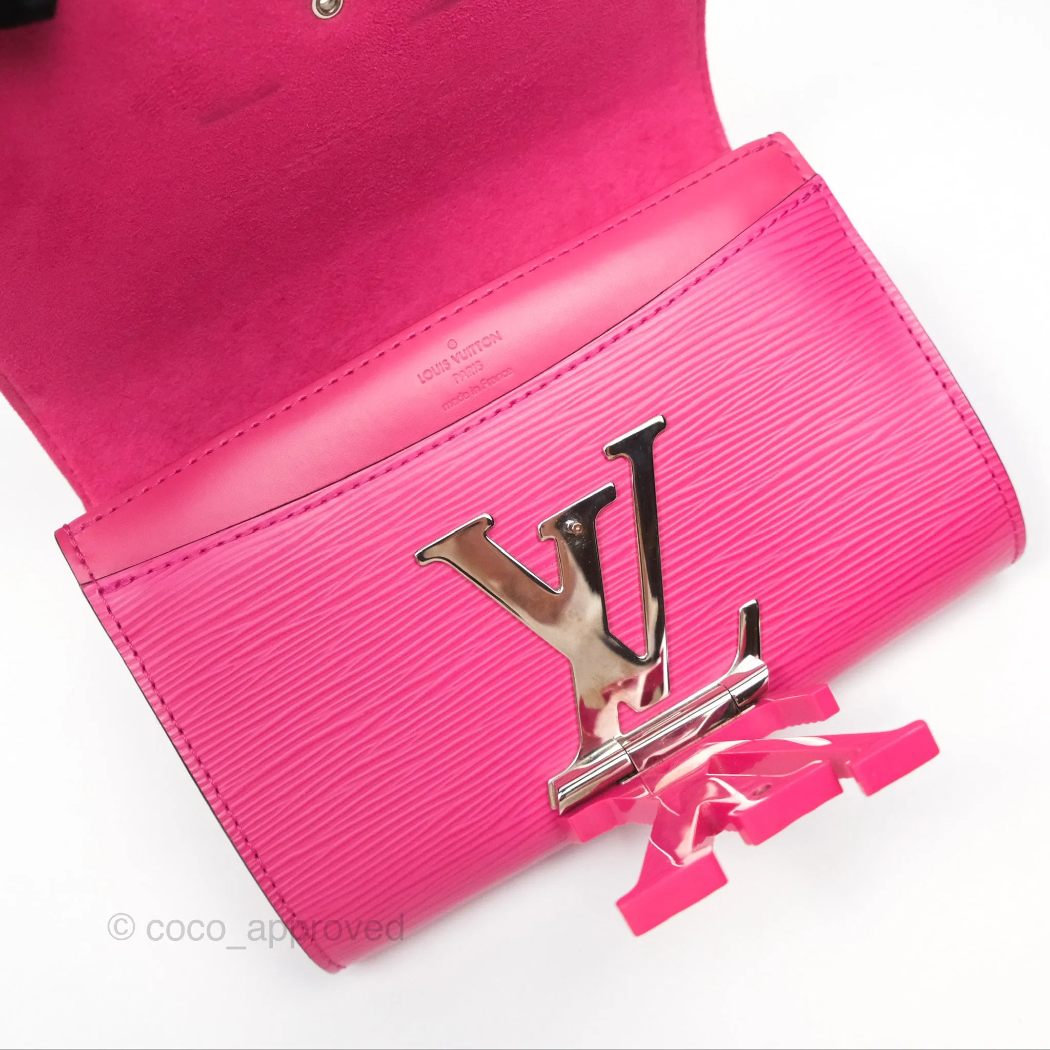 Louis Vuitton Epi Pochette Louise PM Pivoine