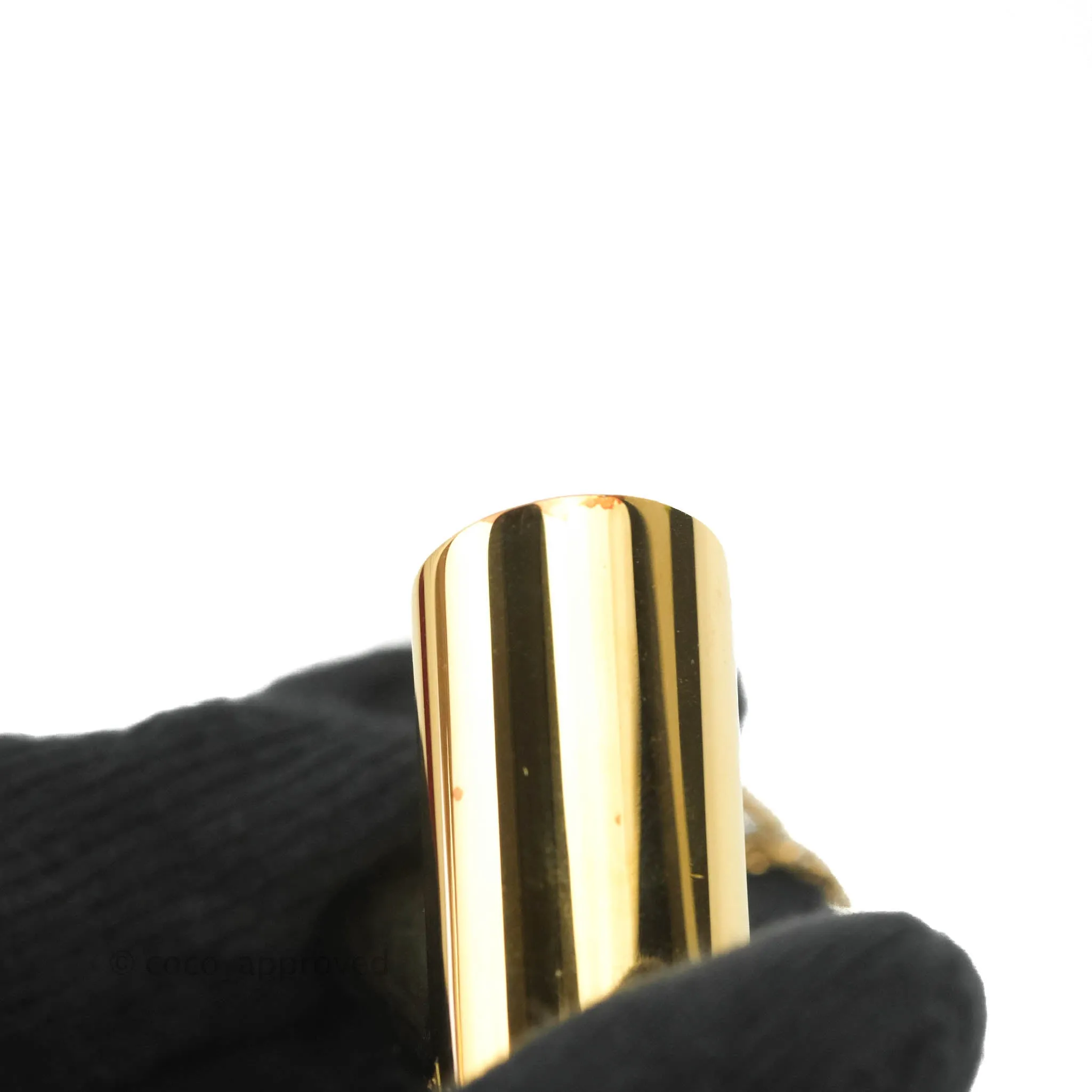 Louis Vuitton Essential V Necklace Gold Hardware