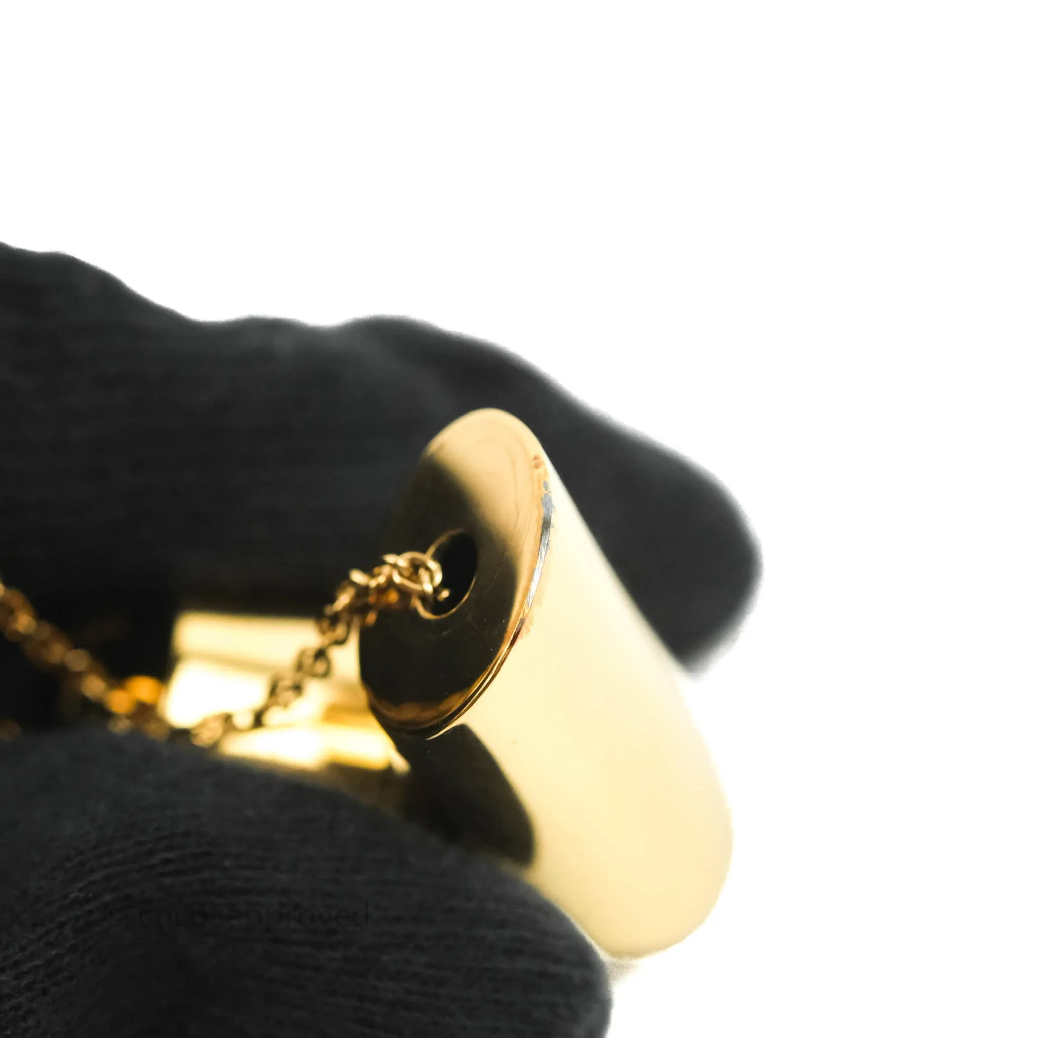 Louis Vuitton Essential V Necklace Gold Hardware
