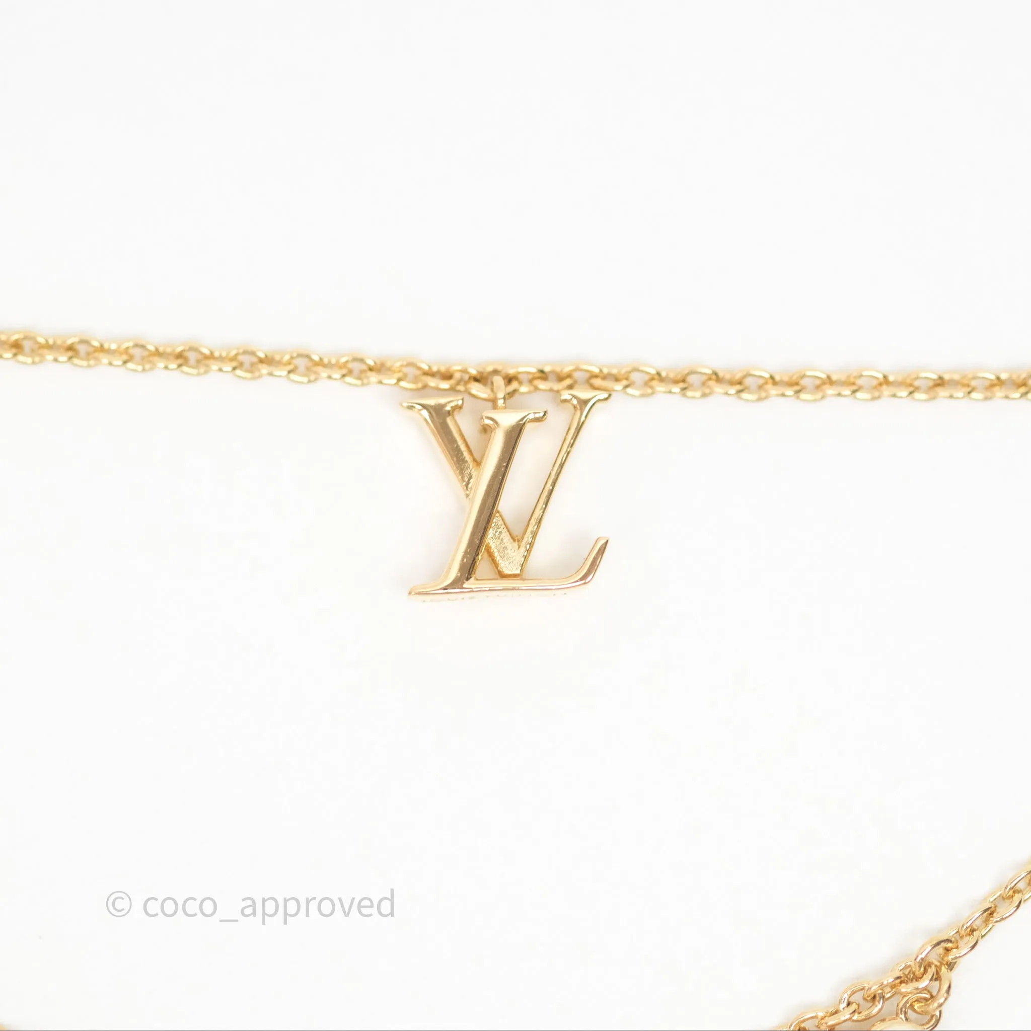 Louis Vuitton Floragram Necklace Pearls Gold Tone